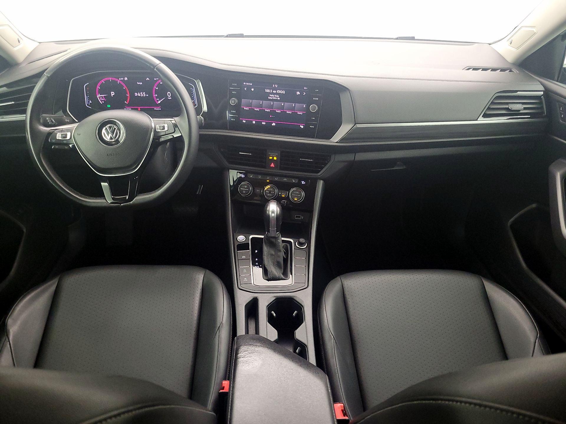 Thumbnail: 2019 Volkswagen Jetta - 9