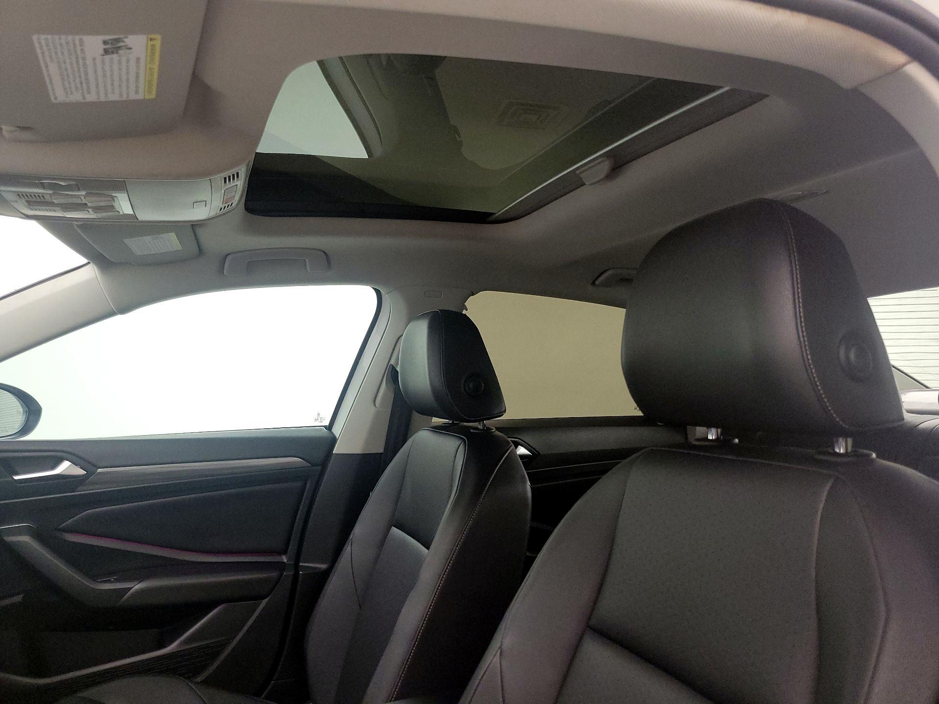 Thumbnail: 2019 Volkswagen Jetta - 19