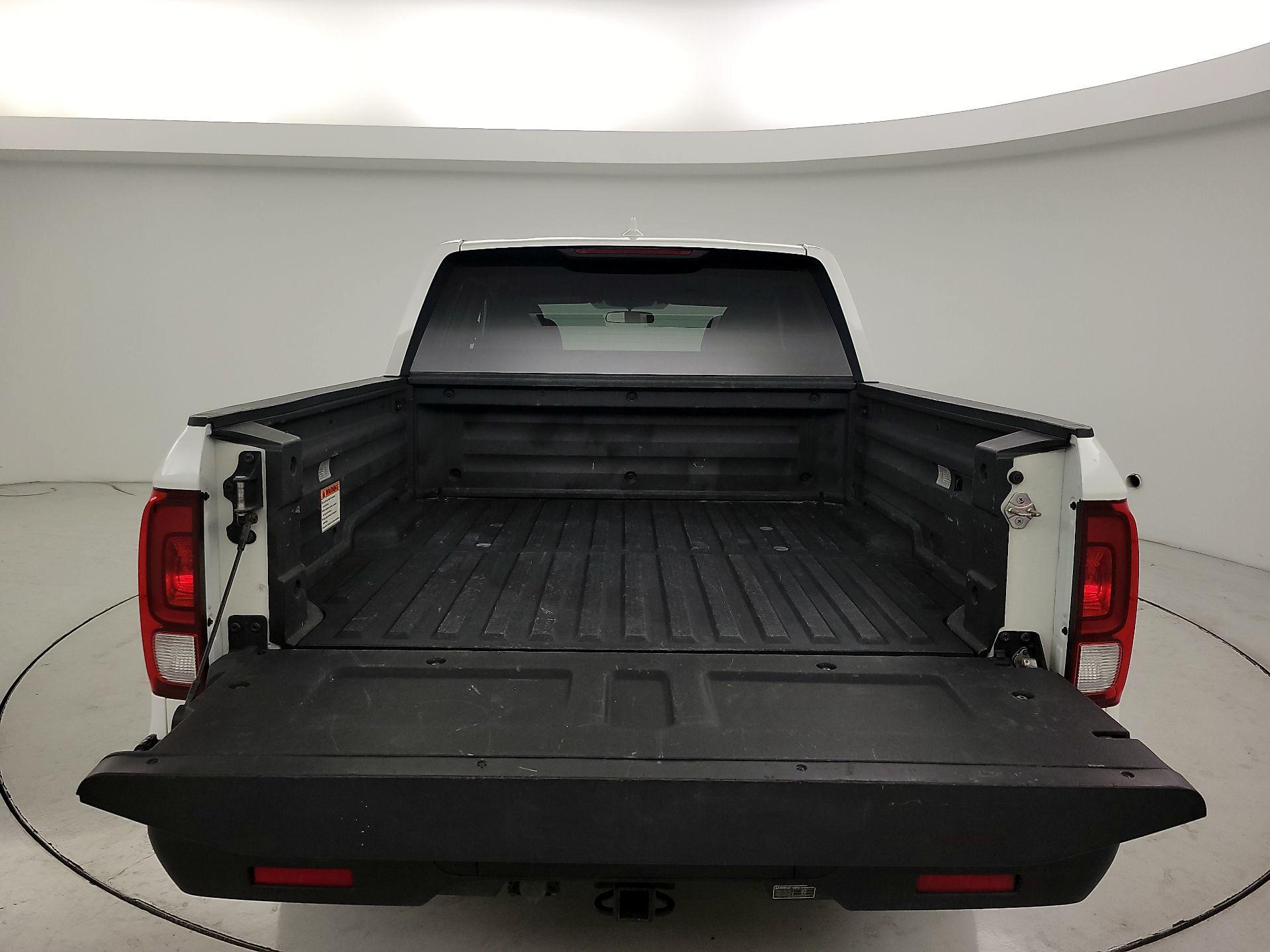 Thumbnail: 2017 Honda Ridgeline - 20