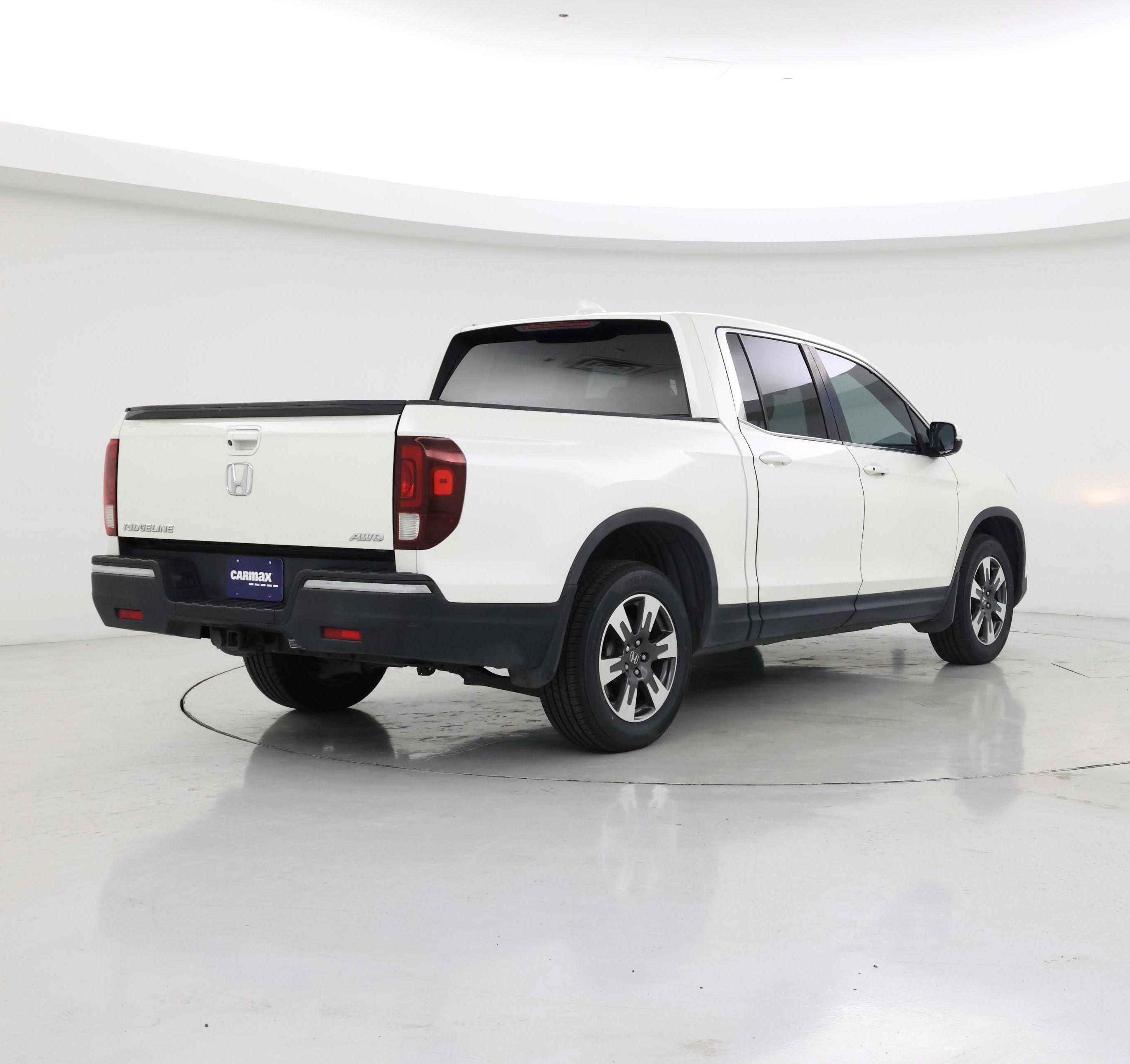 Thumbnail: 2017 Honda Ridgeline - 8