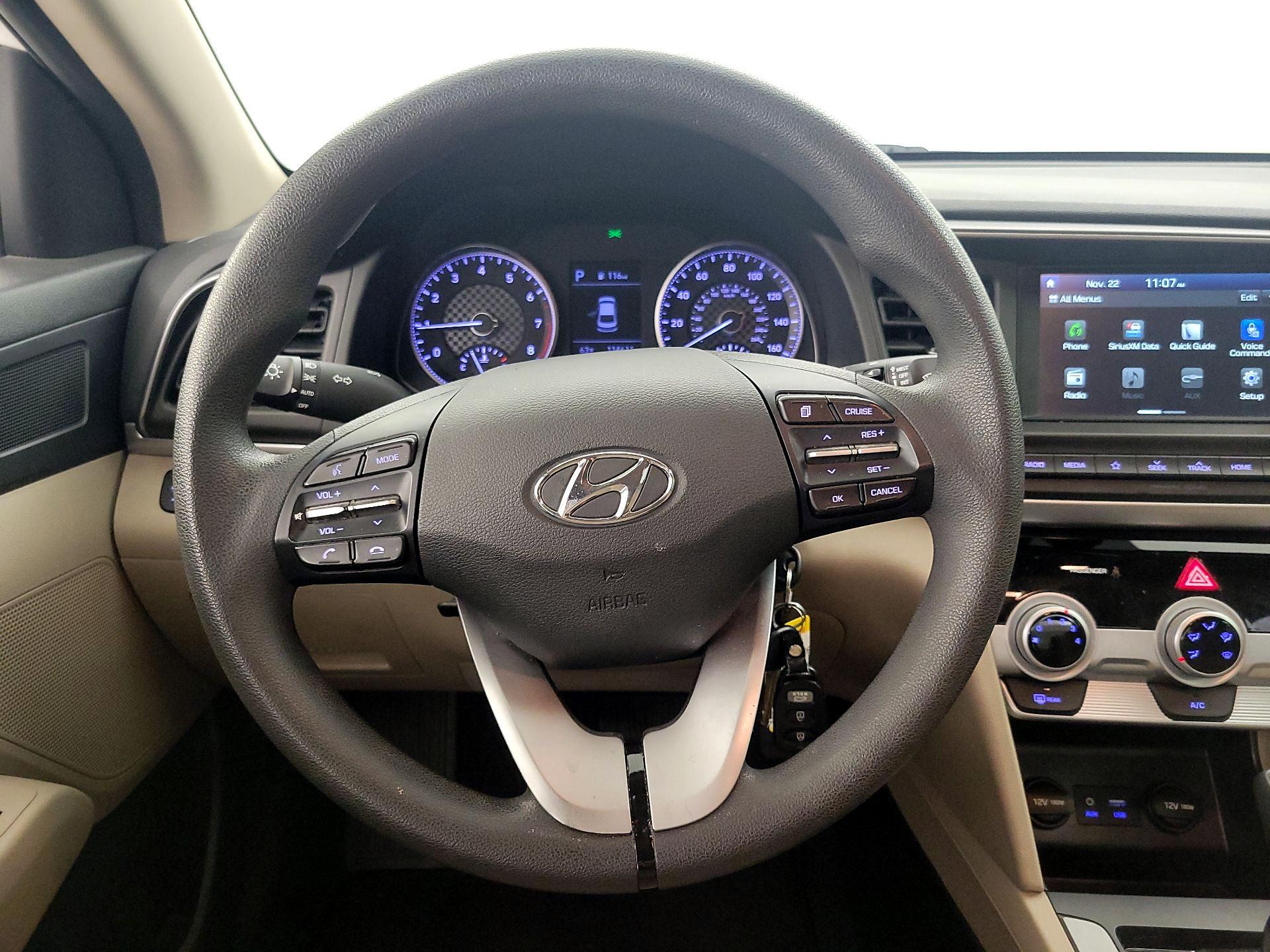 Thumbnail: 2019 Hyundai Elantra - 10