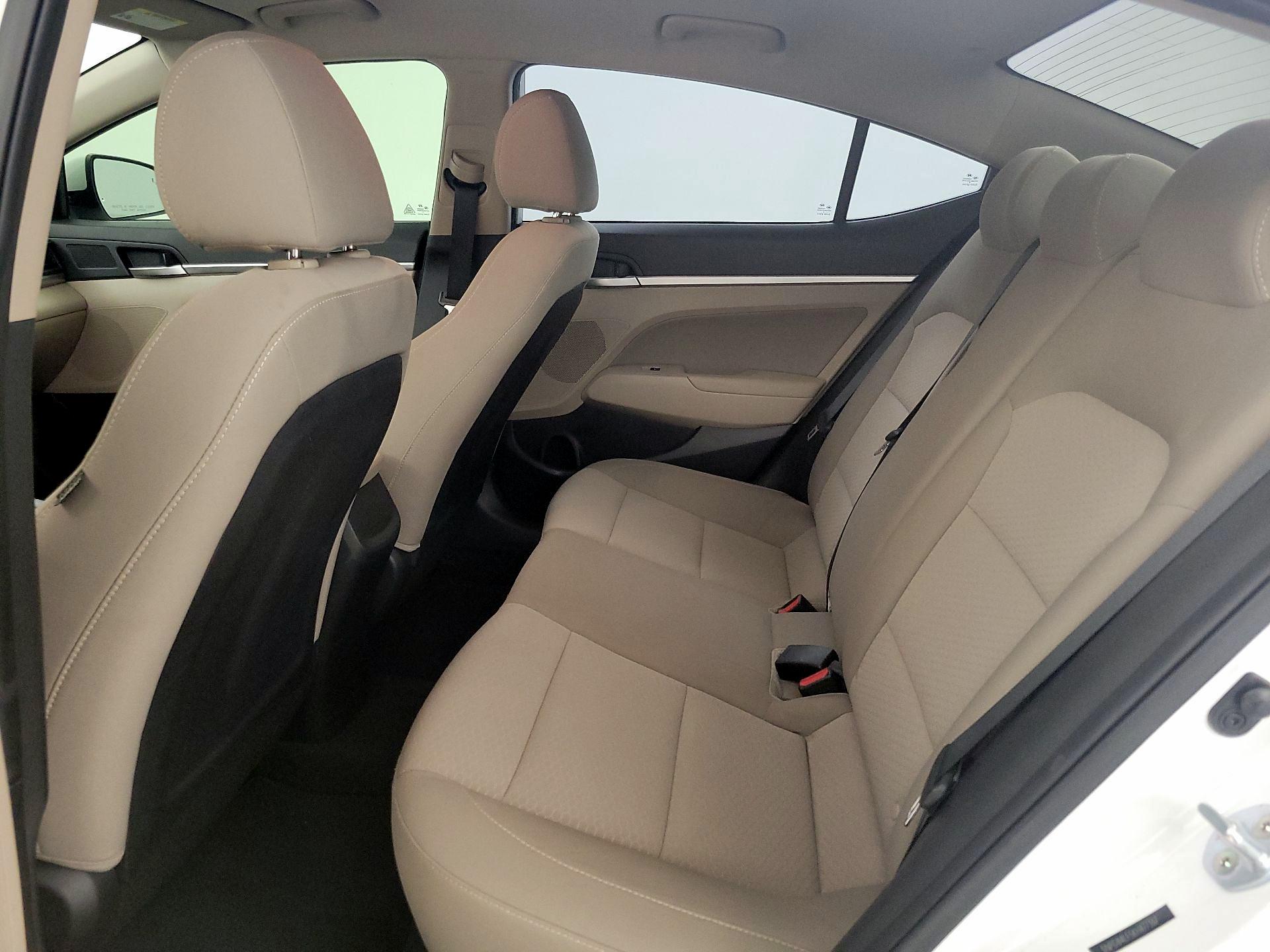 Thumbnail: 2019 Hyundai Elantra - 19