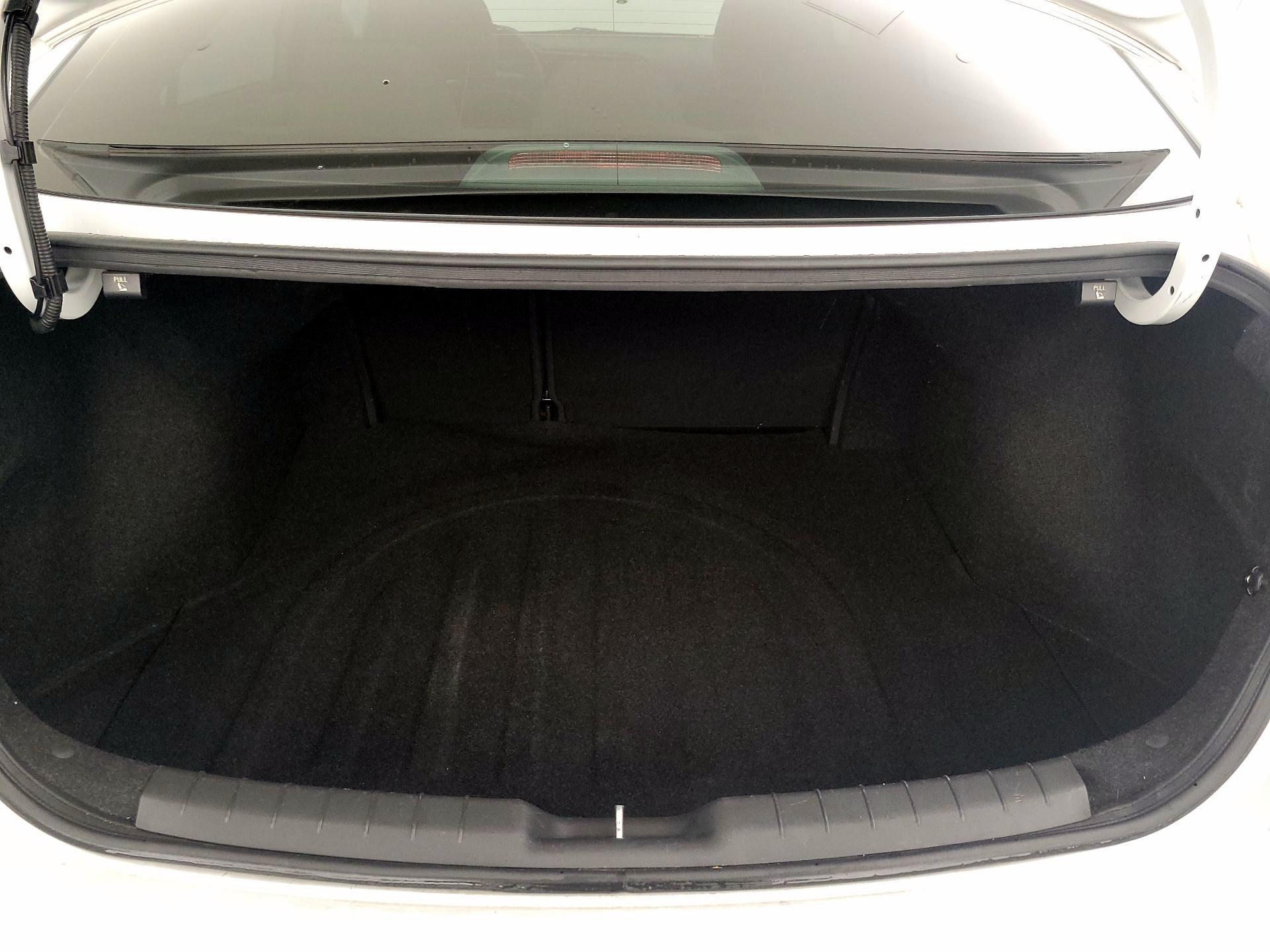 Thumbnail: 2019 Hyundai Elantra - 20