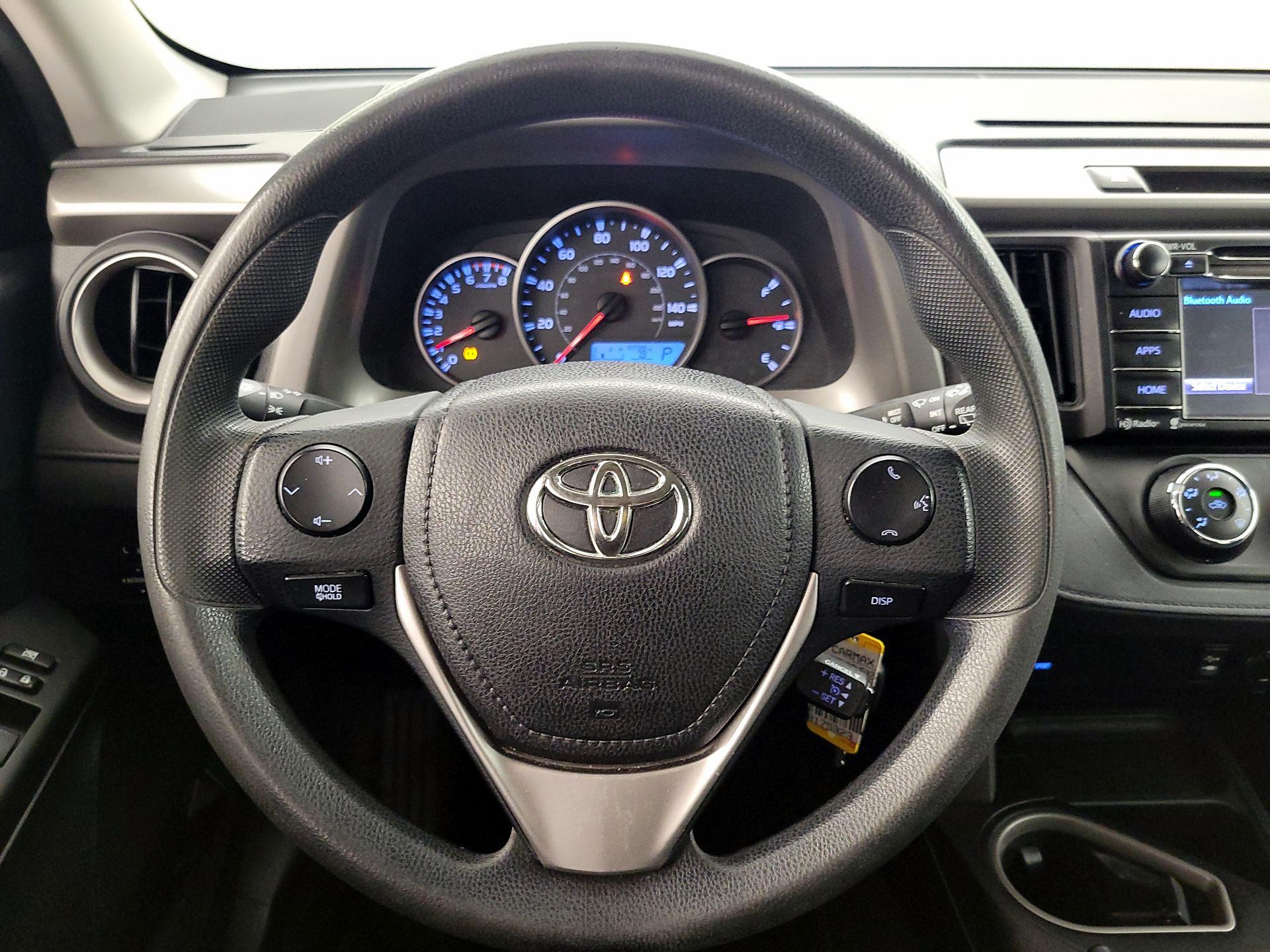 Thumbnail: 2016 Toyota RAV4 - 10