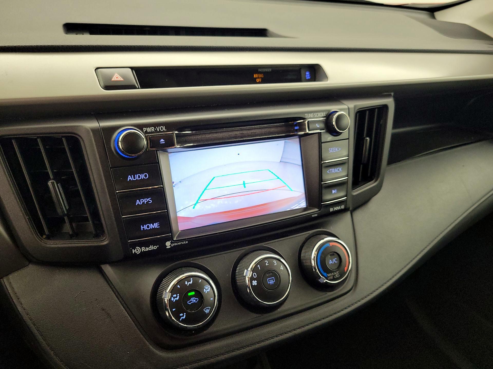 Thumbnail: 2016 Toyota RAV4 - 14