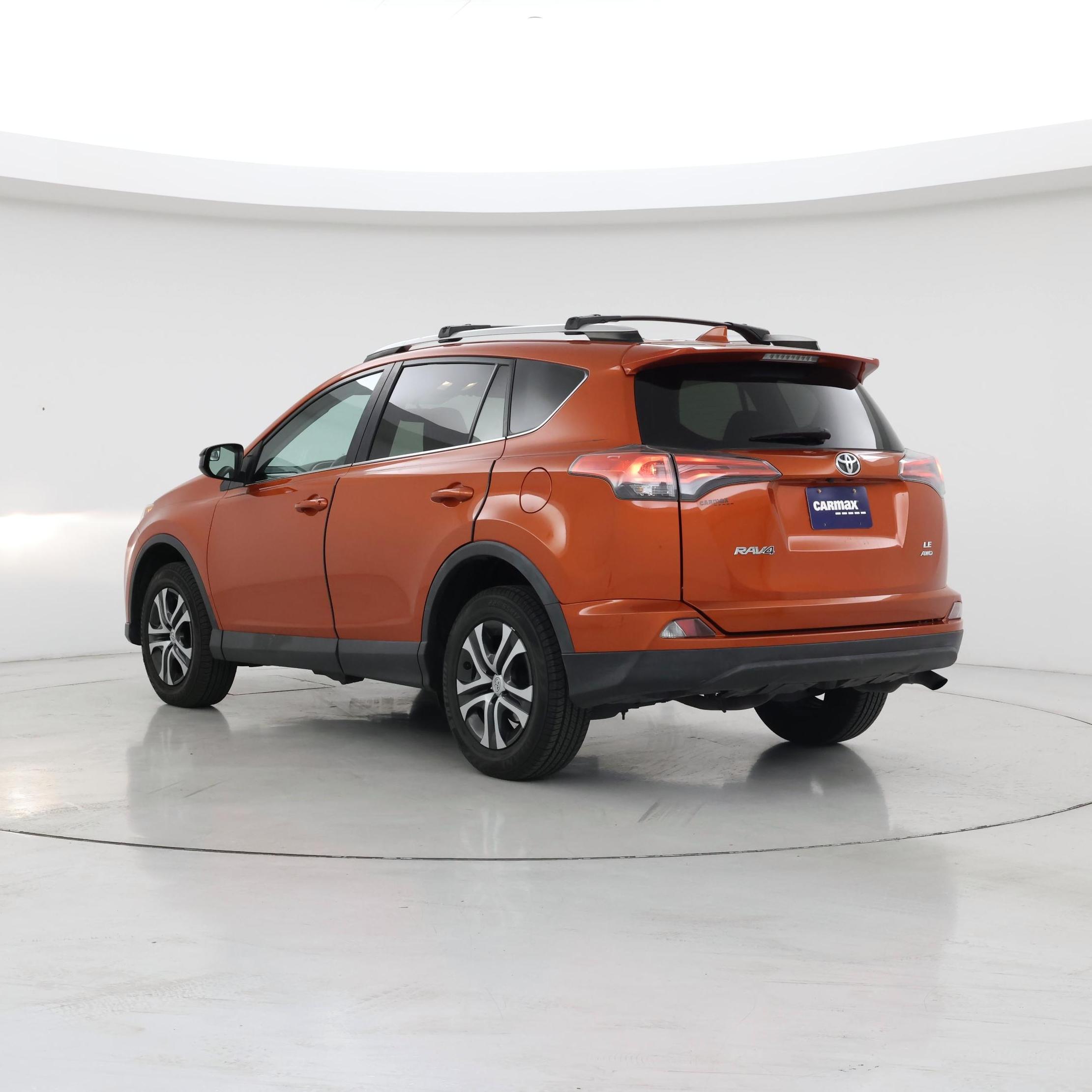 Thumbnail: 2016 Toyota RAV4 - 2