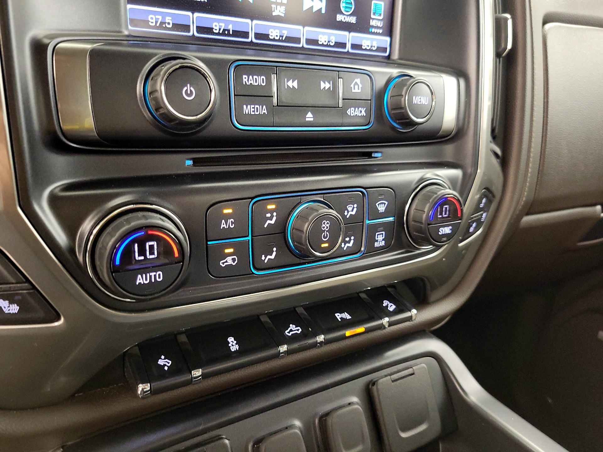 Thumbnail: 2018 Chevrolet Silverado 1500 - 17