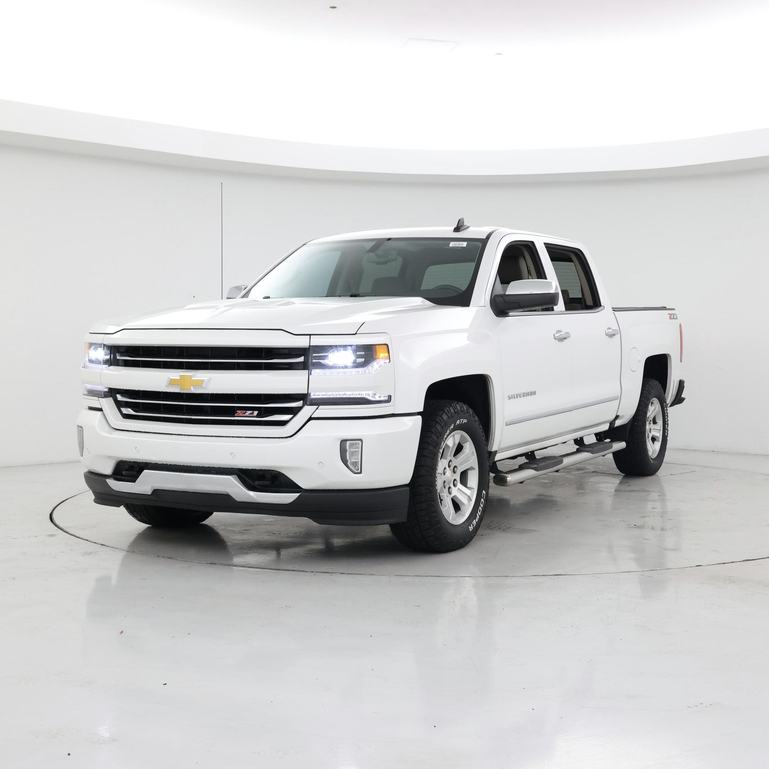 Thumbnail: 2018 Chevrolet Silverado 1500 - 4
