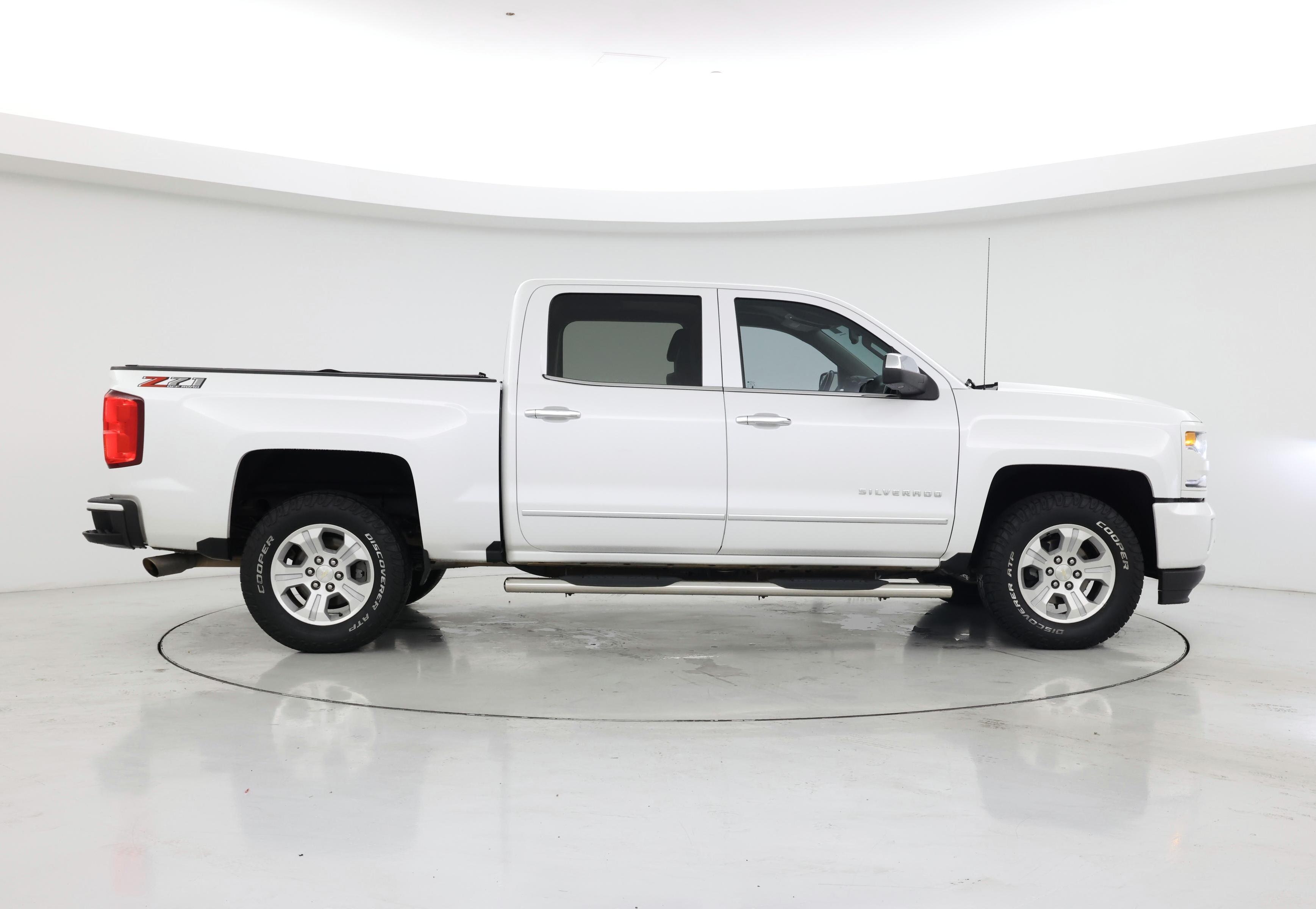 Thumbnail: 2018 Chevrolet Silverado 1500 - 7