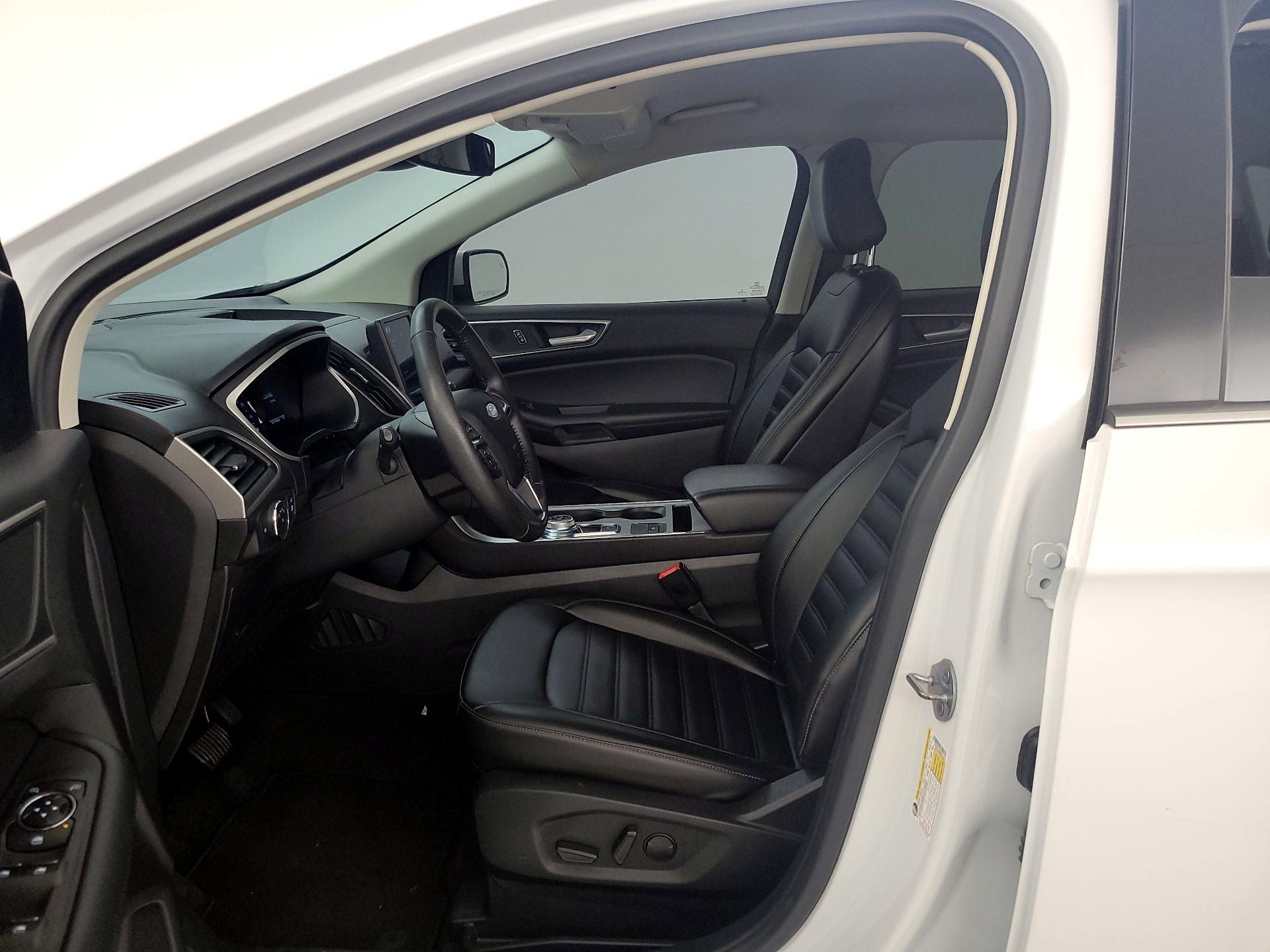 Thumbnail: 2021 Ford Edge - 11