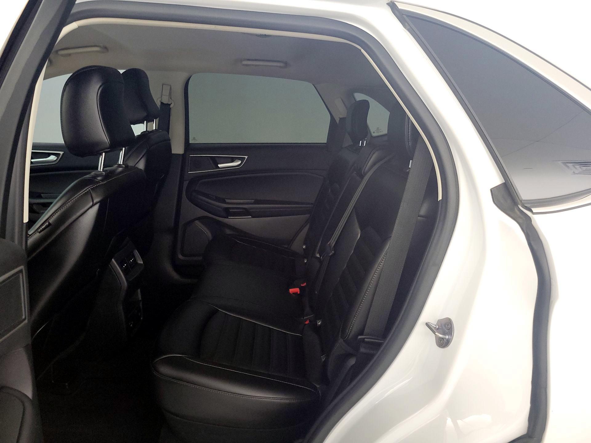 Thumbnail: 2021 Ford Edge - 20