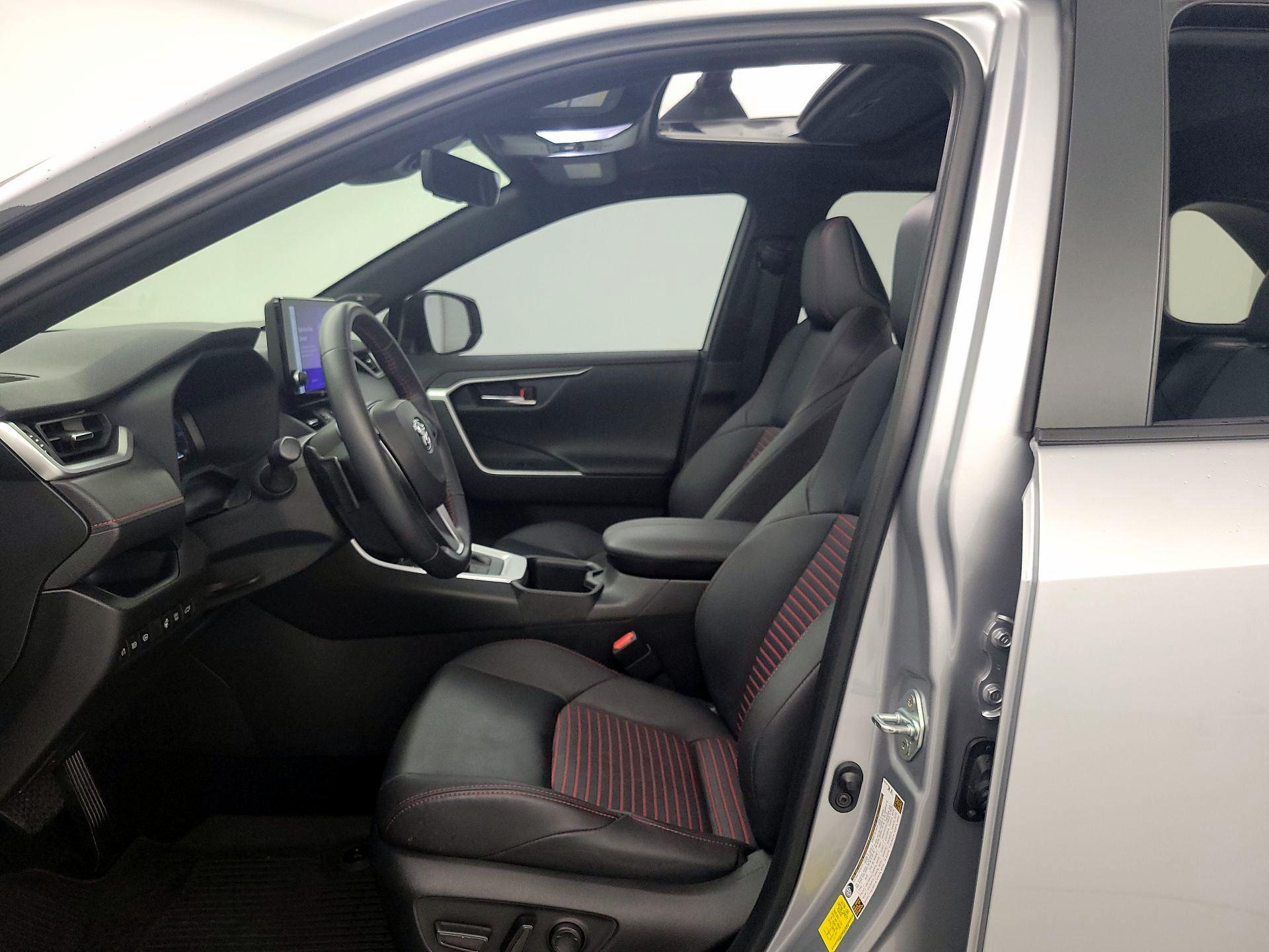 Thumbnail: 2024 Toyota RAV4 - 11