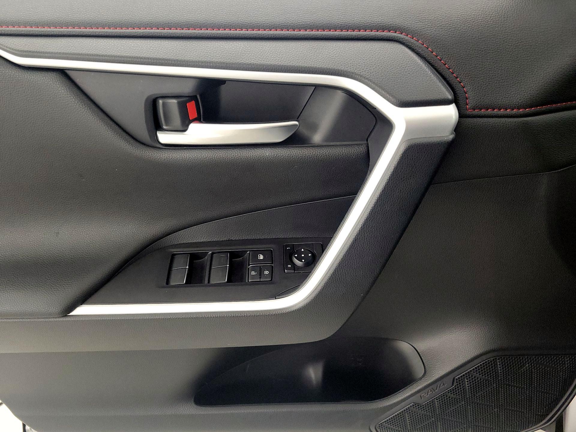 Thumbnail: 2024 Toyota RAV4 - 12