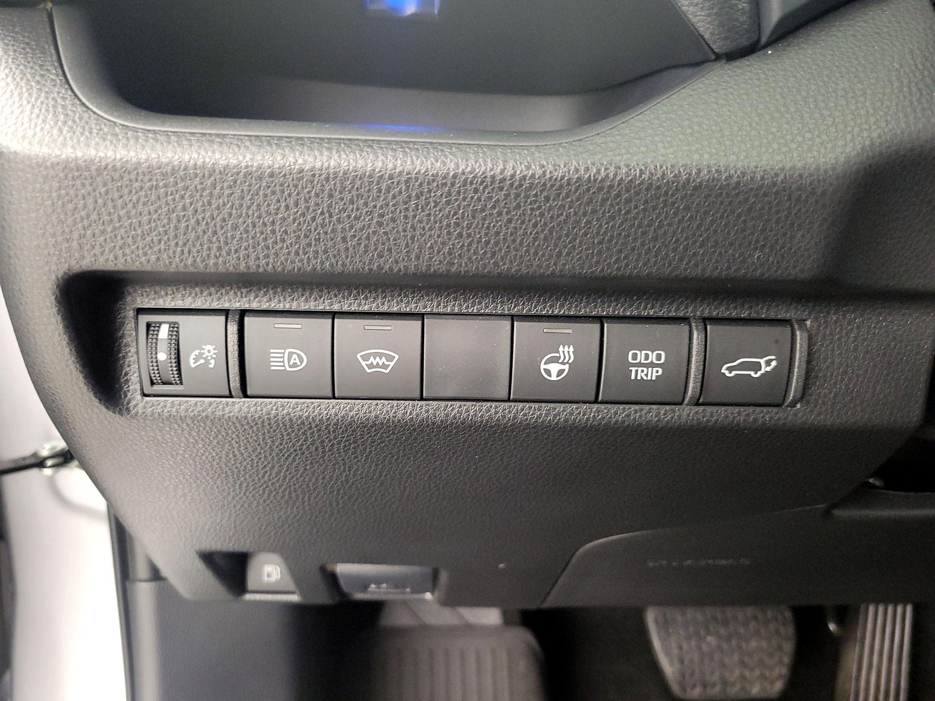 Thumbnail: 2024 Toyota RAV4 - 13