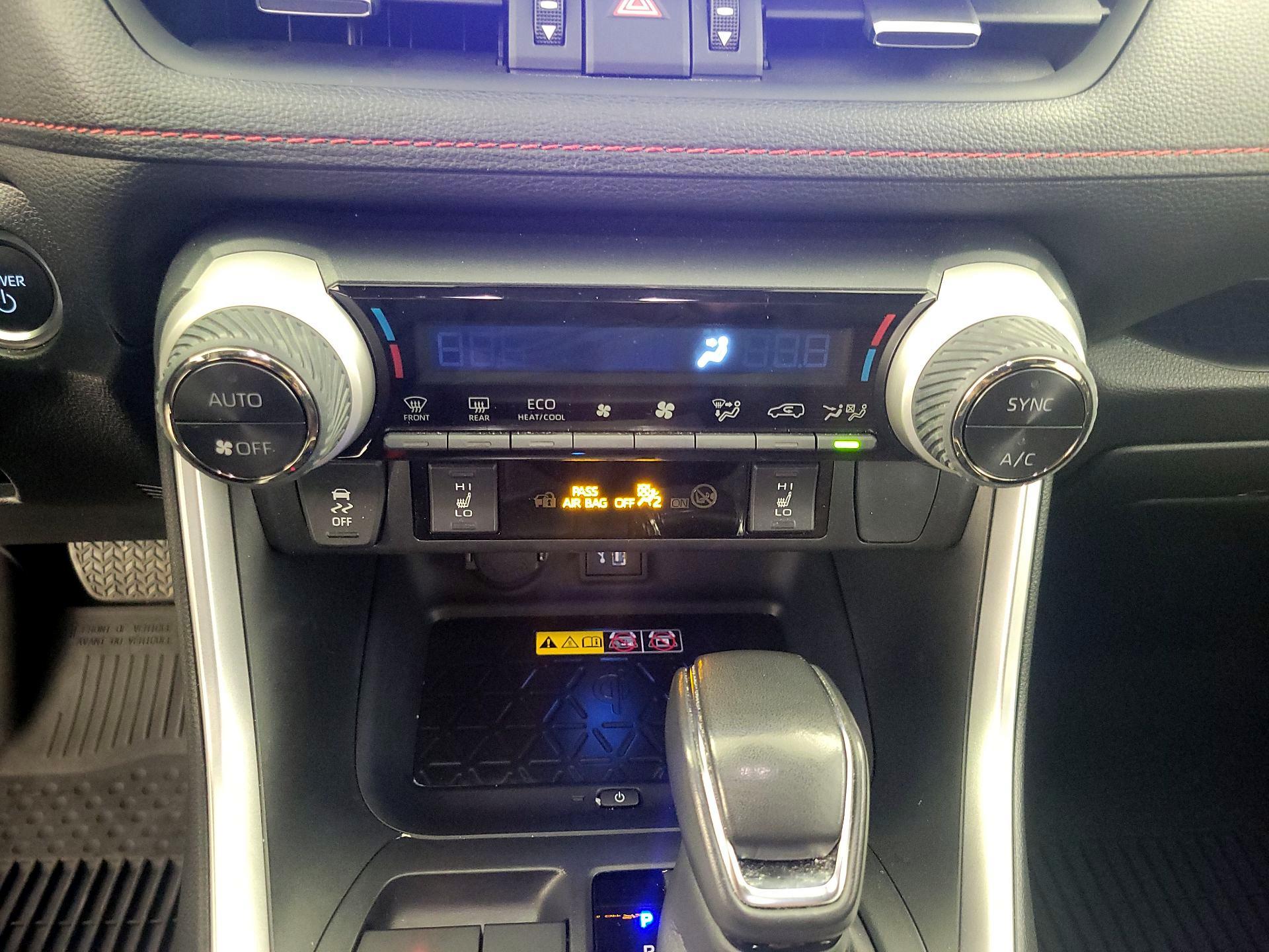 Thumbnail: 2024 Toyota RAV4 - 16