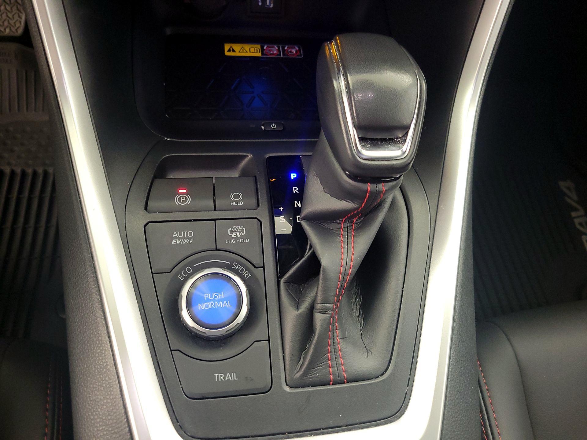 Thumbnail: 2024 Toyota RAV4 - 17