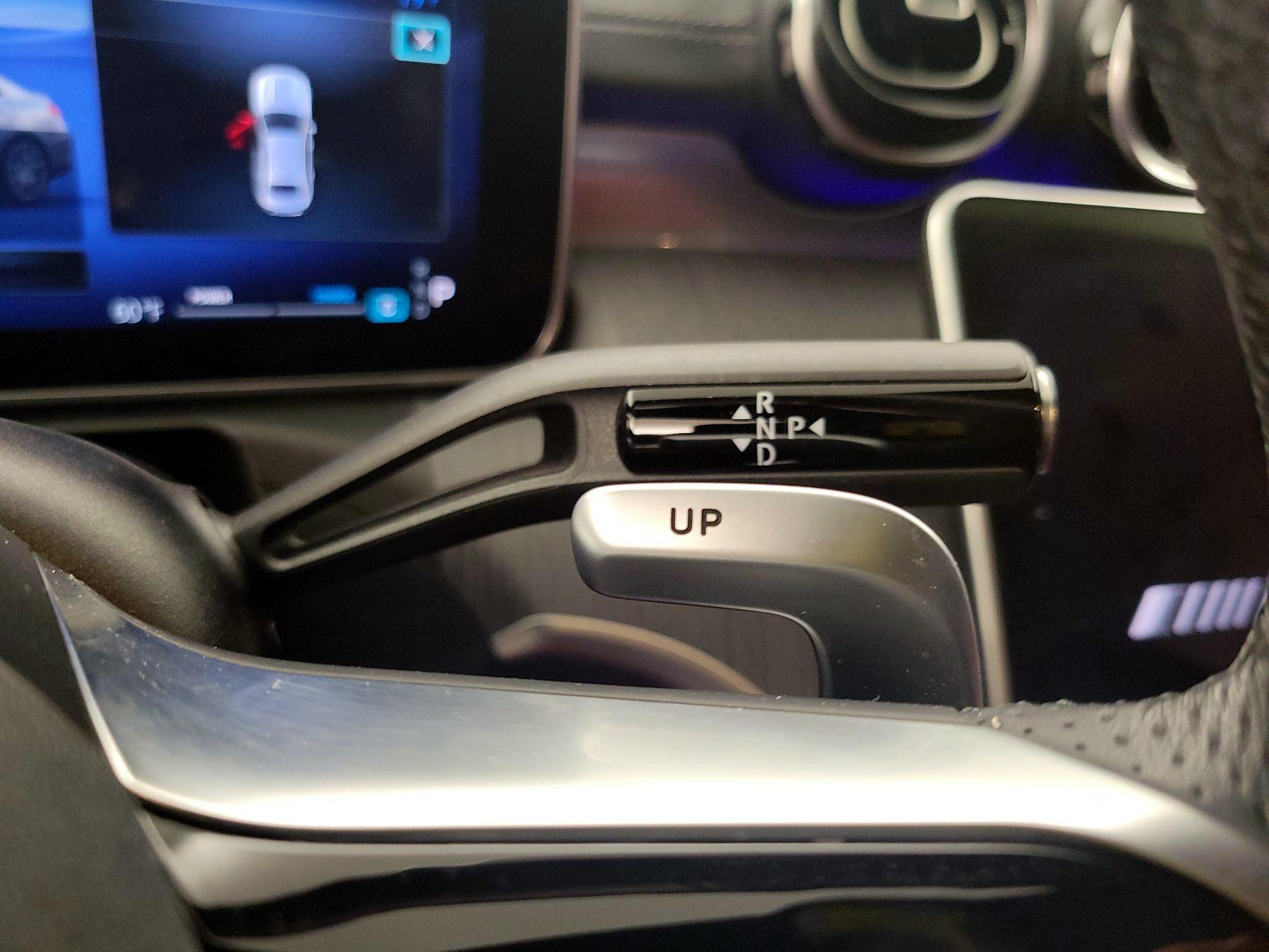 Thumbnail: 2023 Mercedes-Benz C-Class - 17