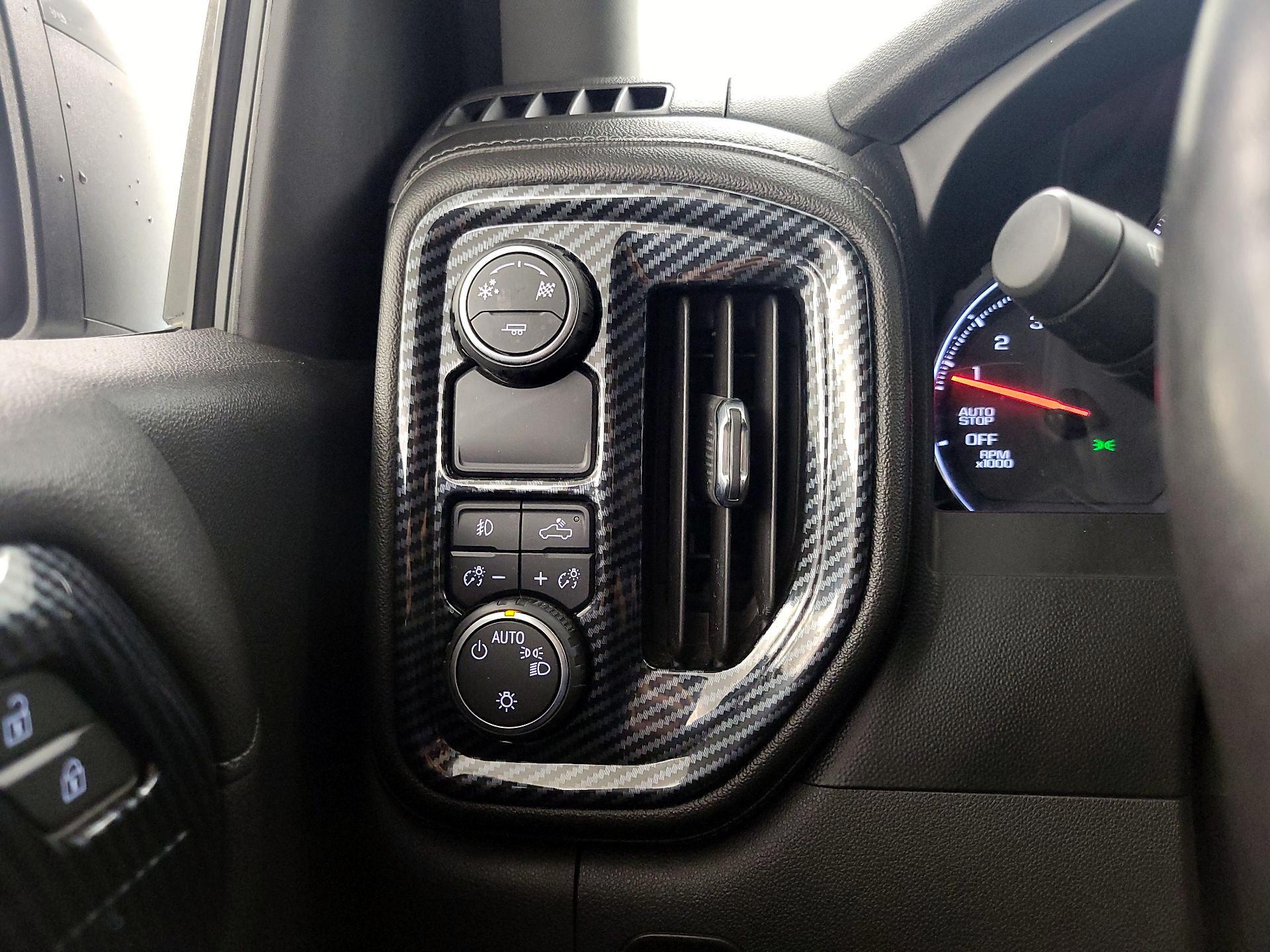 Thumbnail: 2019 Chevrolet Silverado 1500 - 13