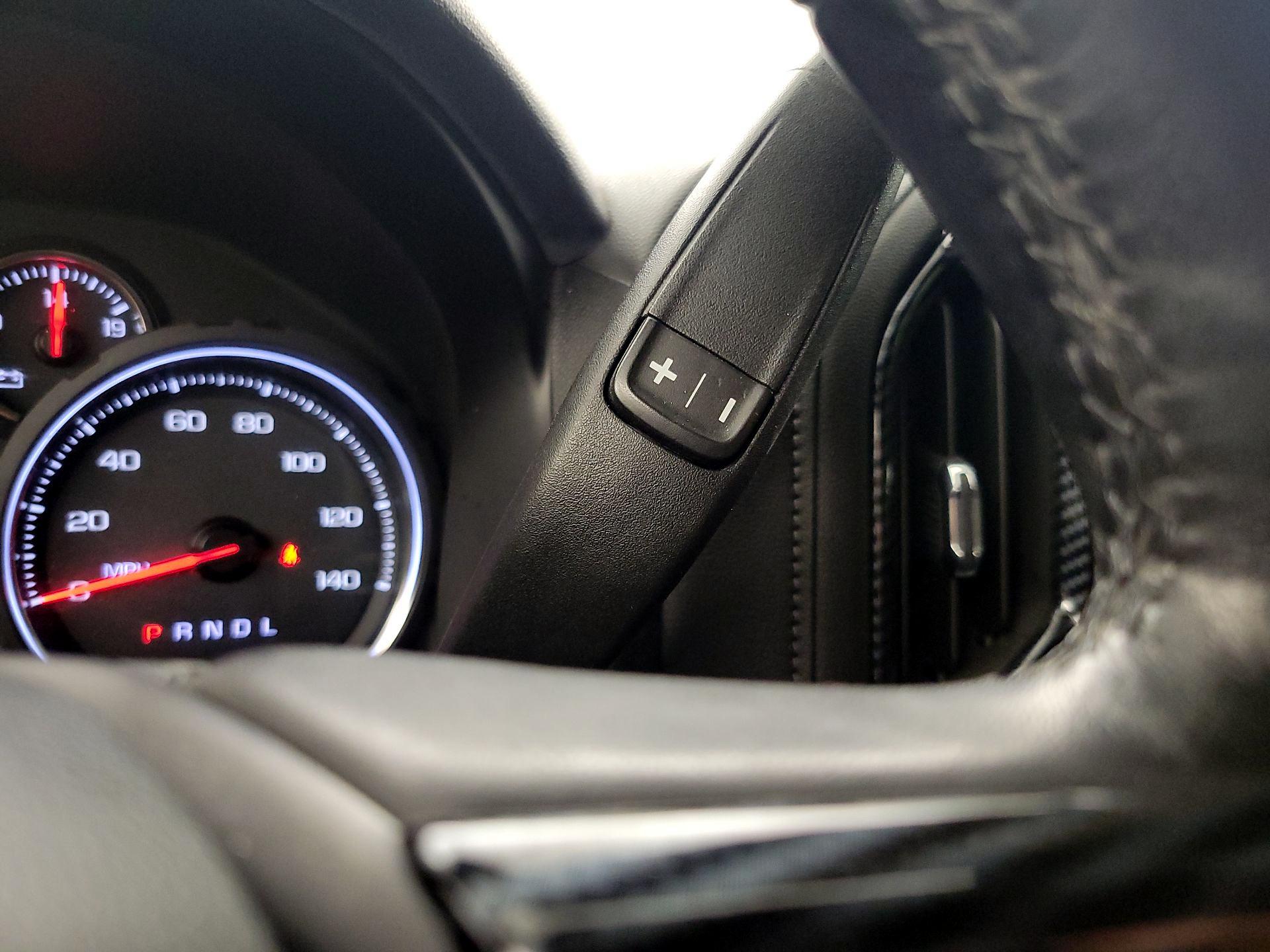 Thumbnail: 2019 Chevrolet Silverado 1500 - 17