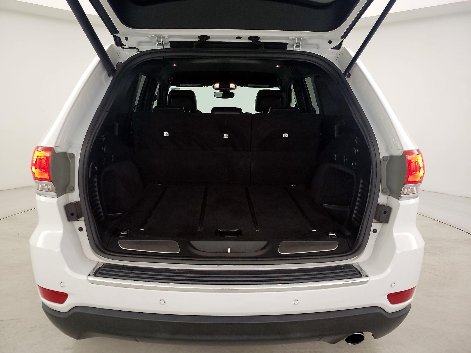 Thumbnail: 2017 Jeep Grand Cherokee - 20