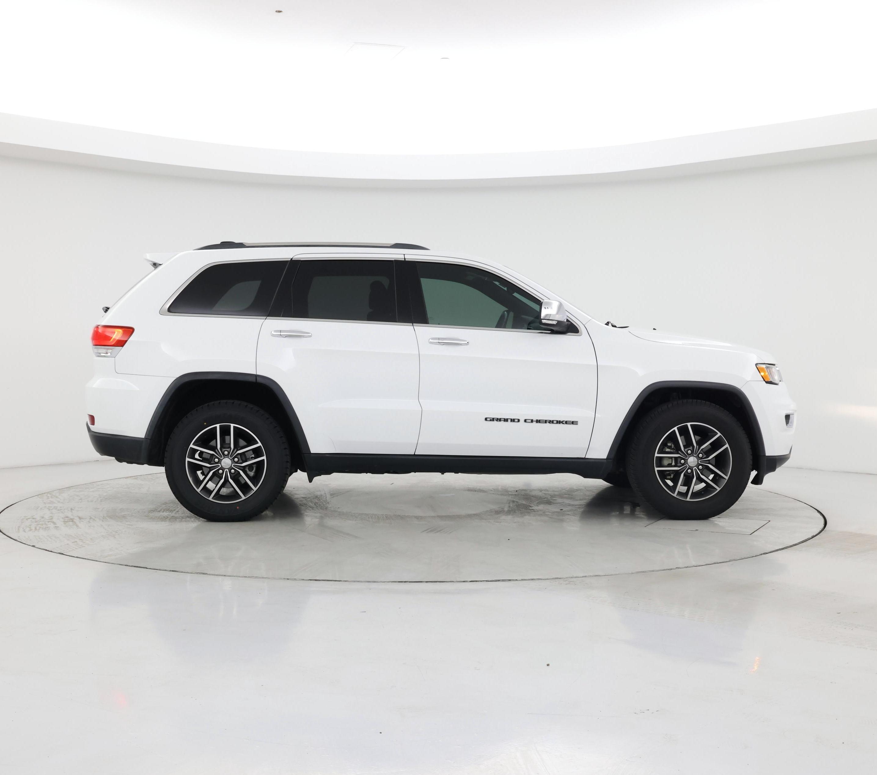 Thumbnail: 2017 Jeep Grand Cherokee - 7