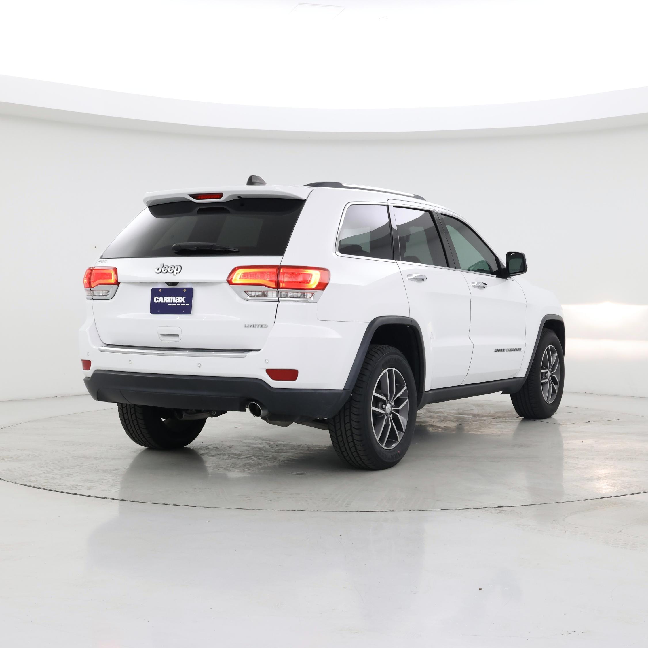 Thumbnail: 2017 Jeep Grand Cherokee - 8