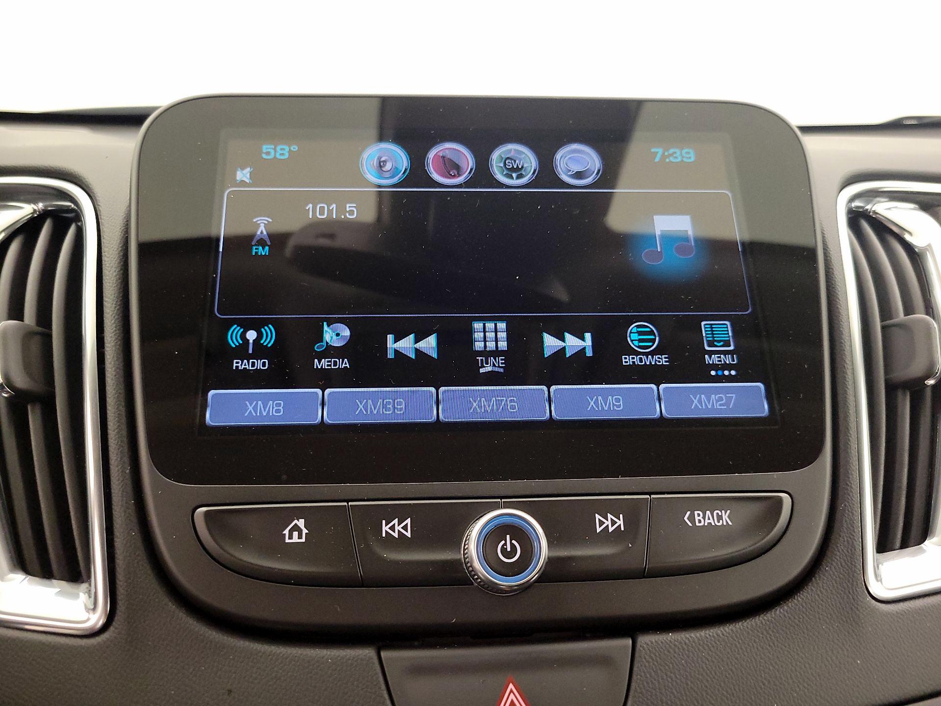 Thumbnail: 2016 Chevrolet Malibu - 15