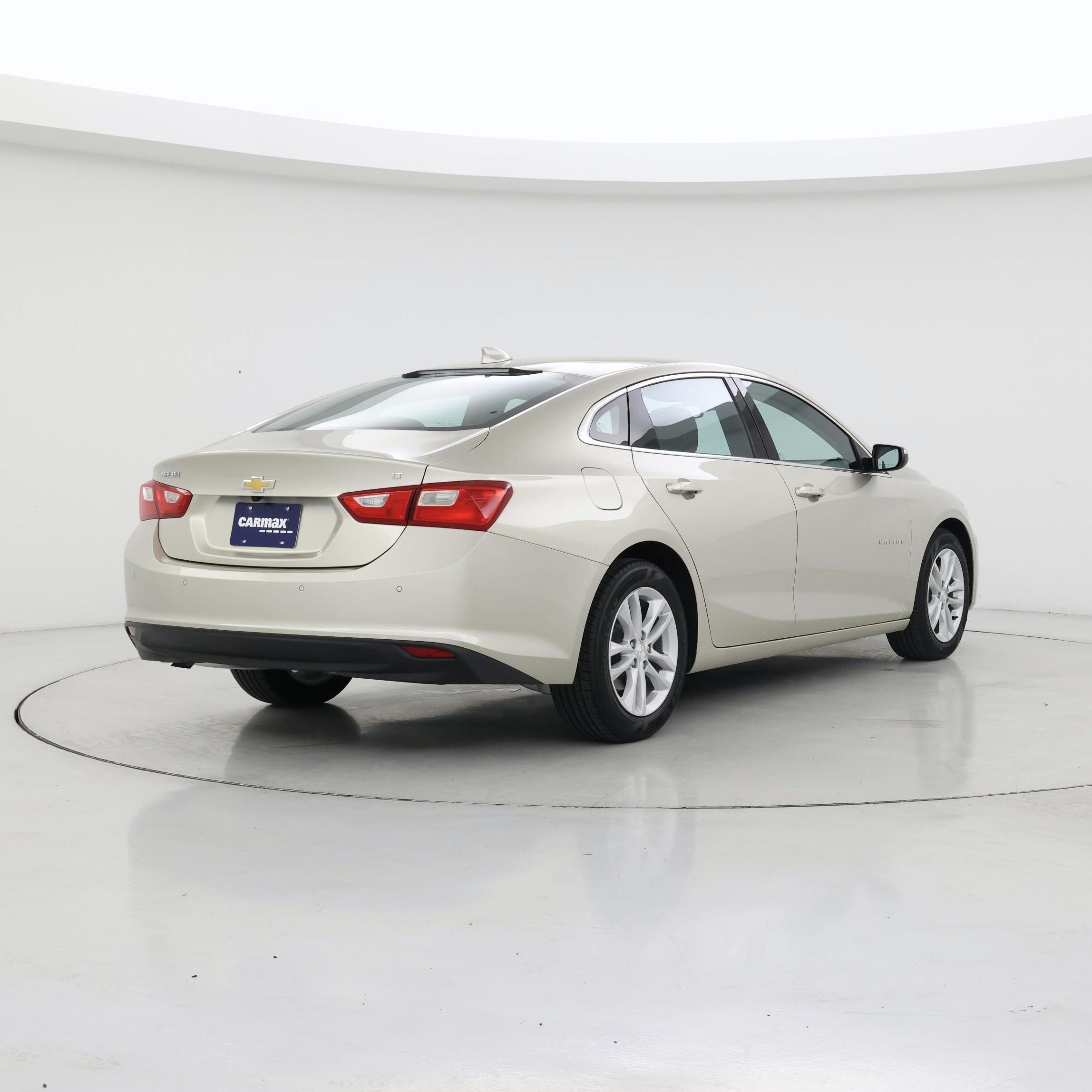 Thumbnail: 2016 Chevrolet Malibu - 8