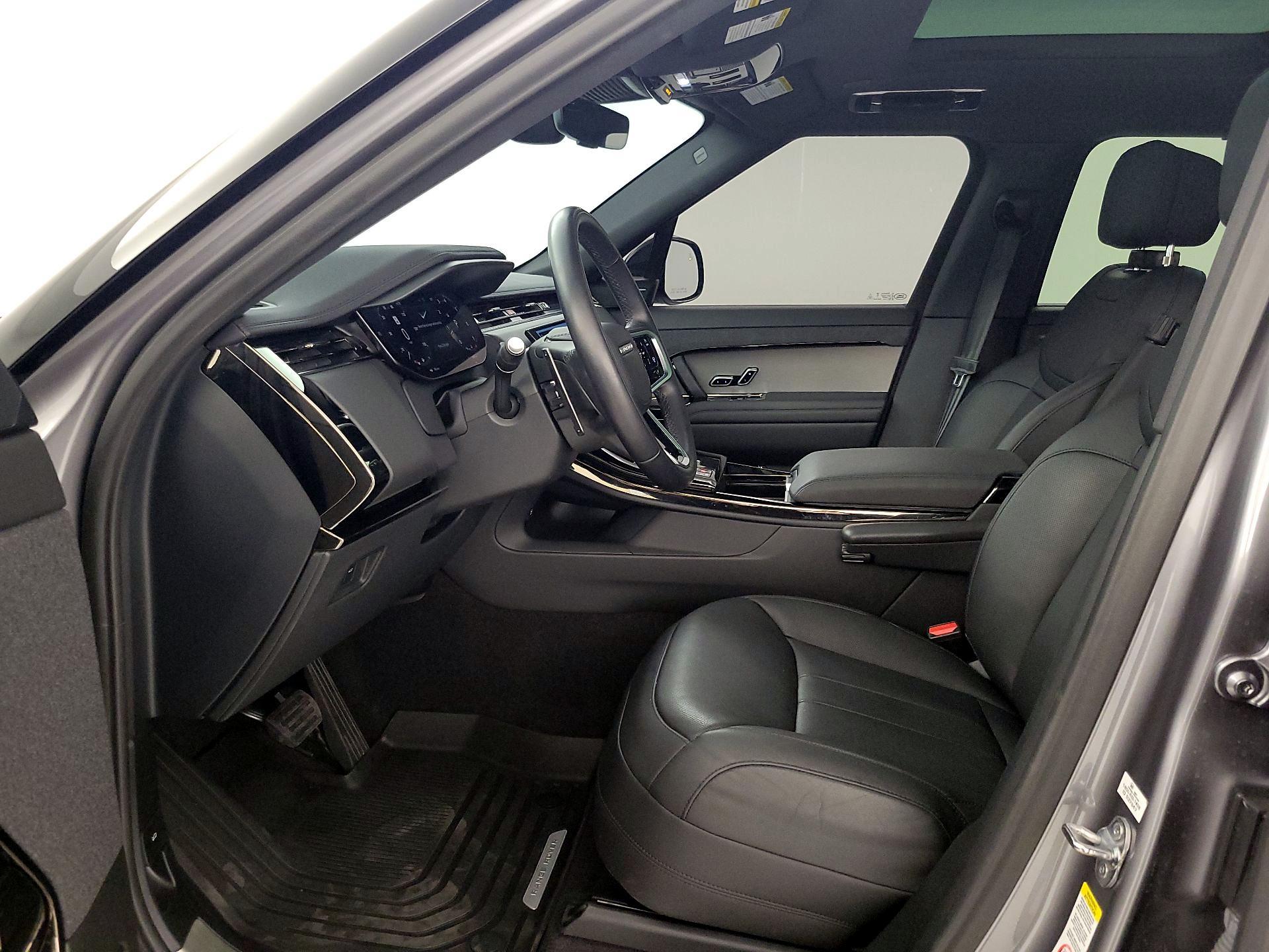 Thumbnail: 2024 Land Rover Range Rover Sport - 11