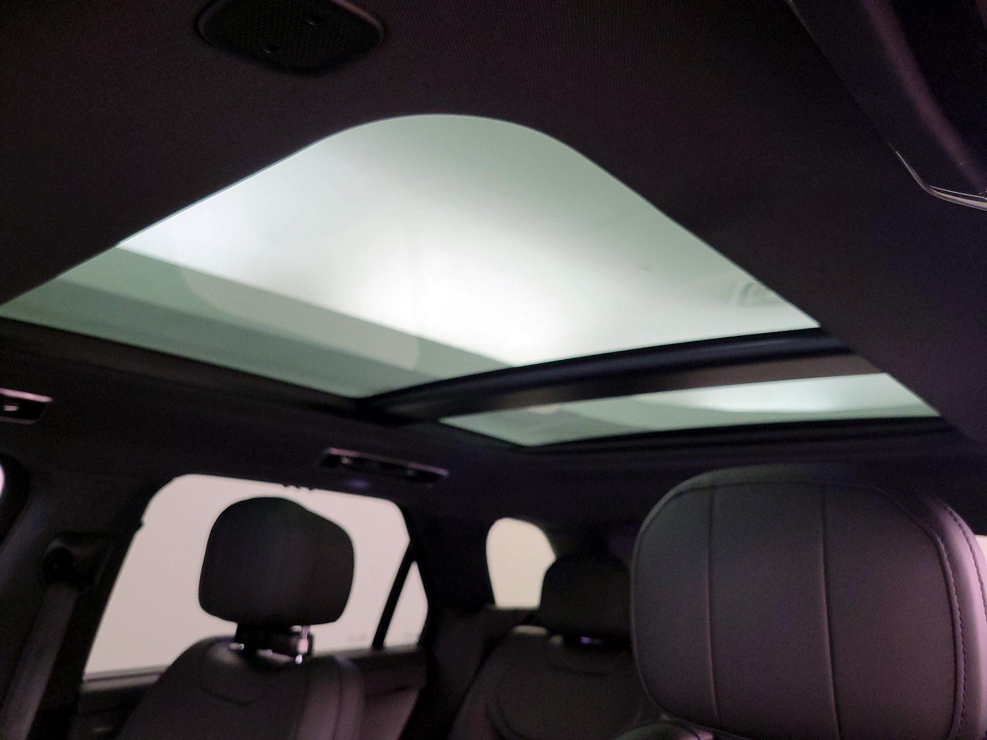 Thumbnail: 2024 Land Rover Range Rover Sport - 19