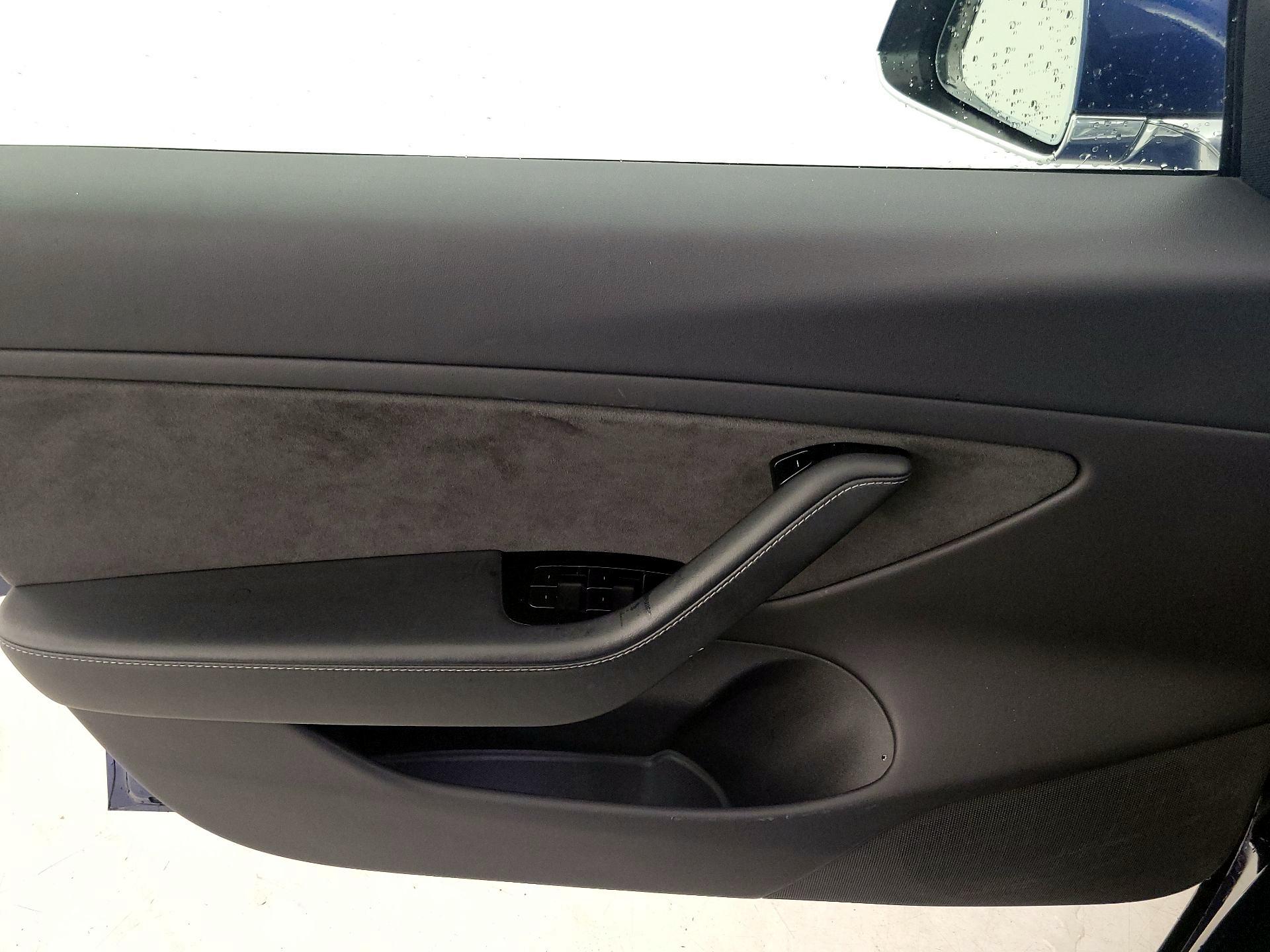 Thumbnail: 2019 Tesla Model 3 - 12