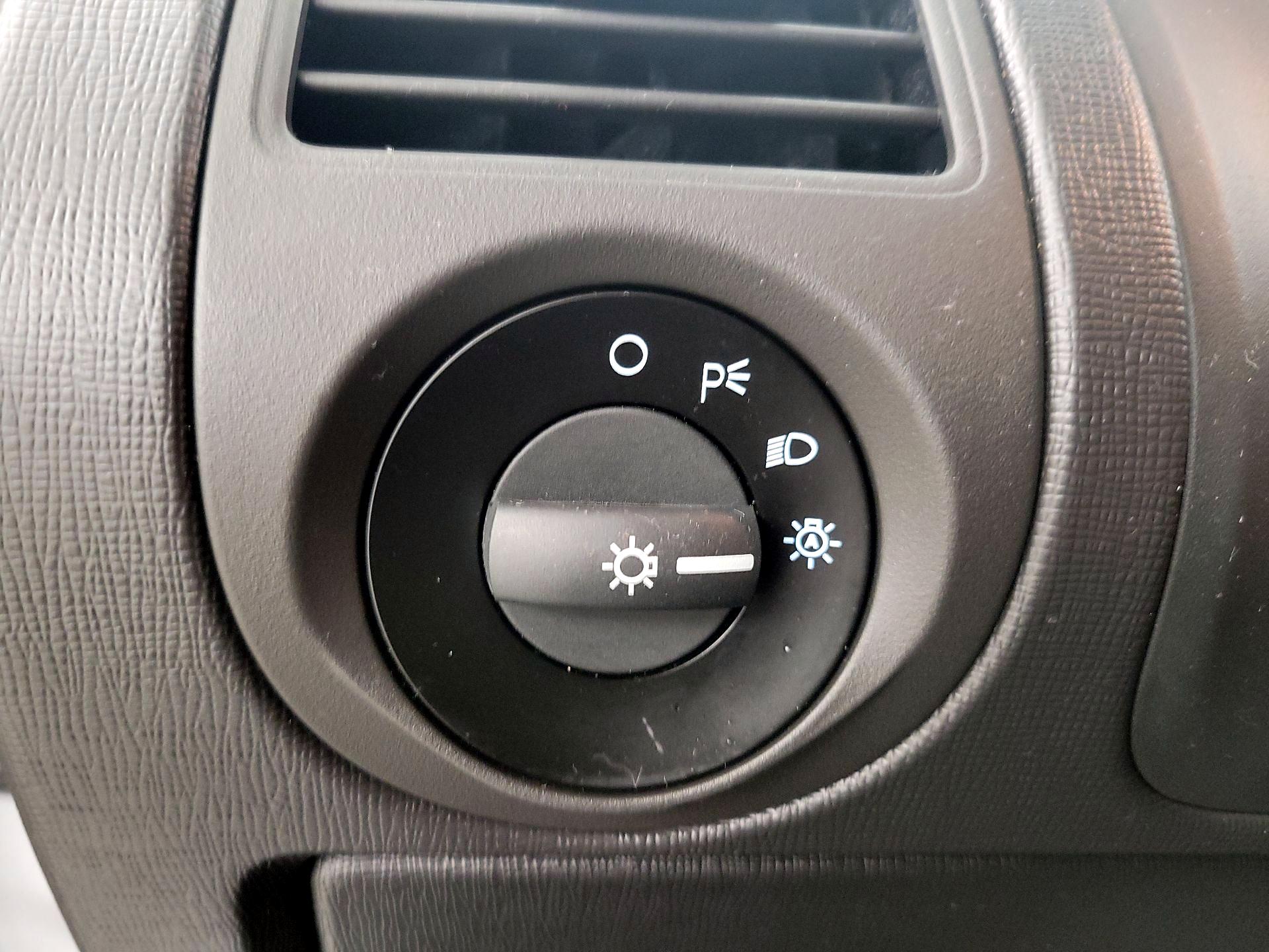 Thumbnail: 2019 Ford Flex - 13