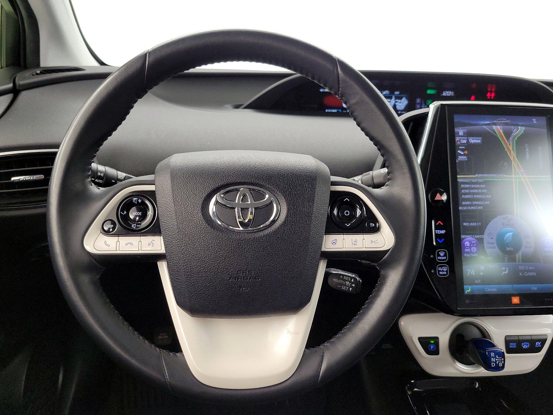 Thumbnail: 2017 Toyota Prius Prime - 10