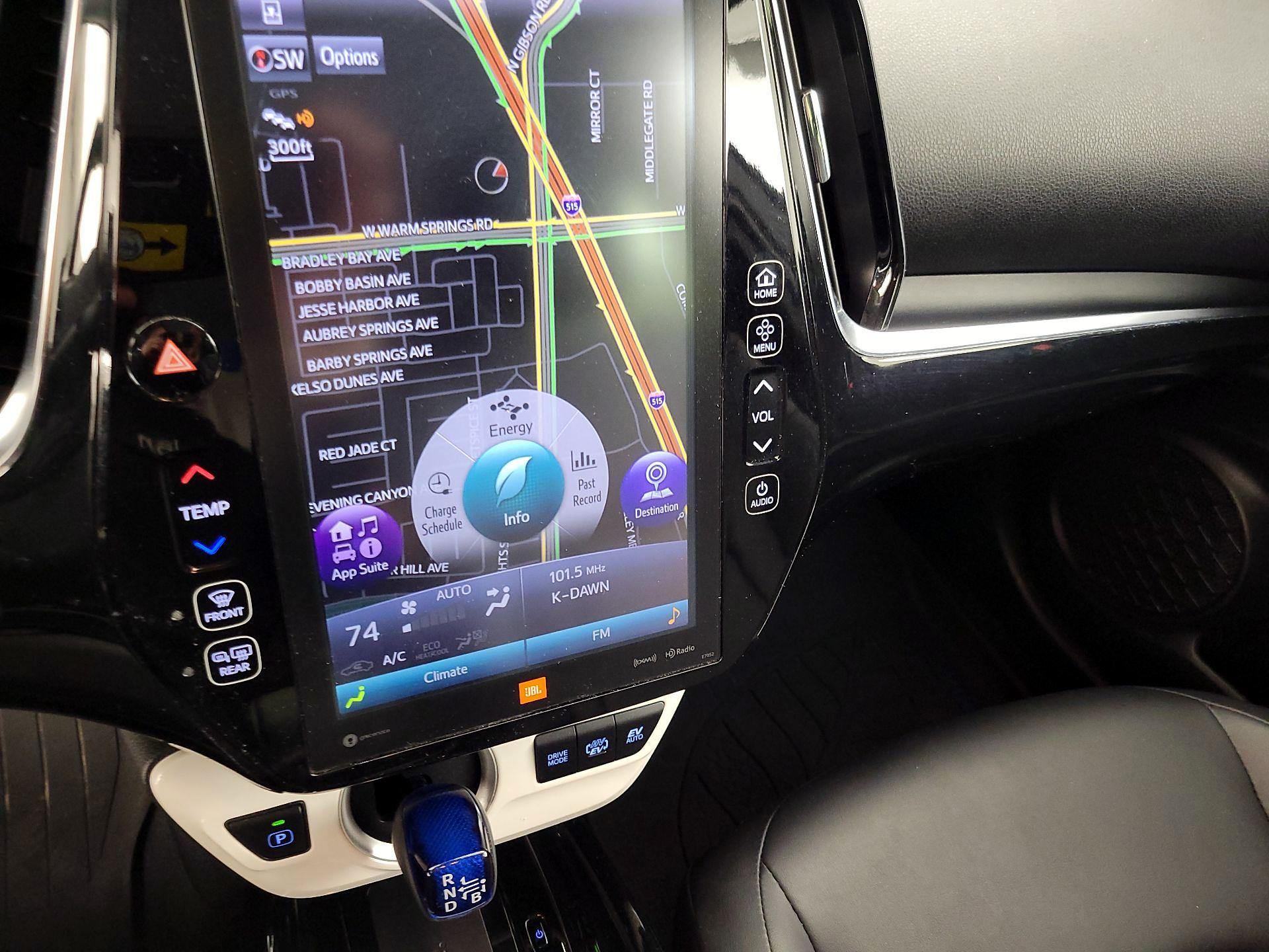 Thumbnail: 2017 Toyota Prius Prime - 16