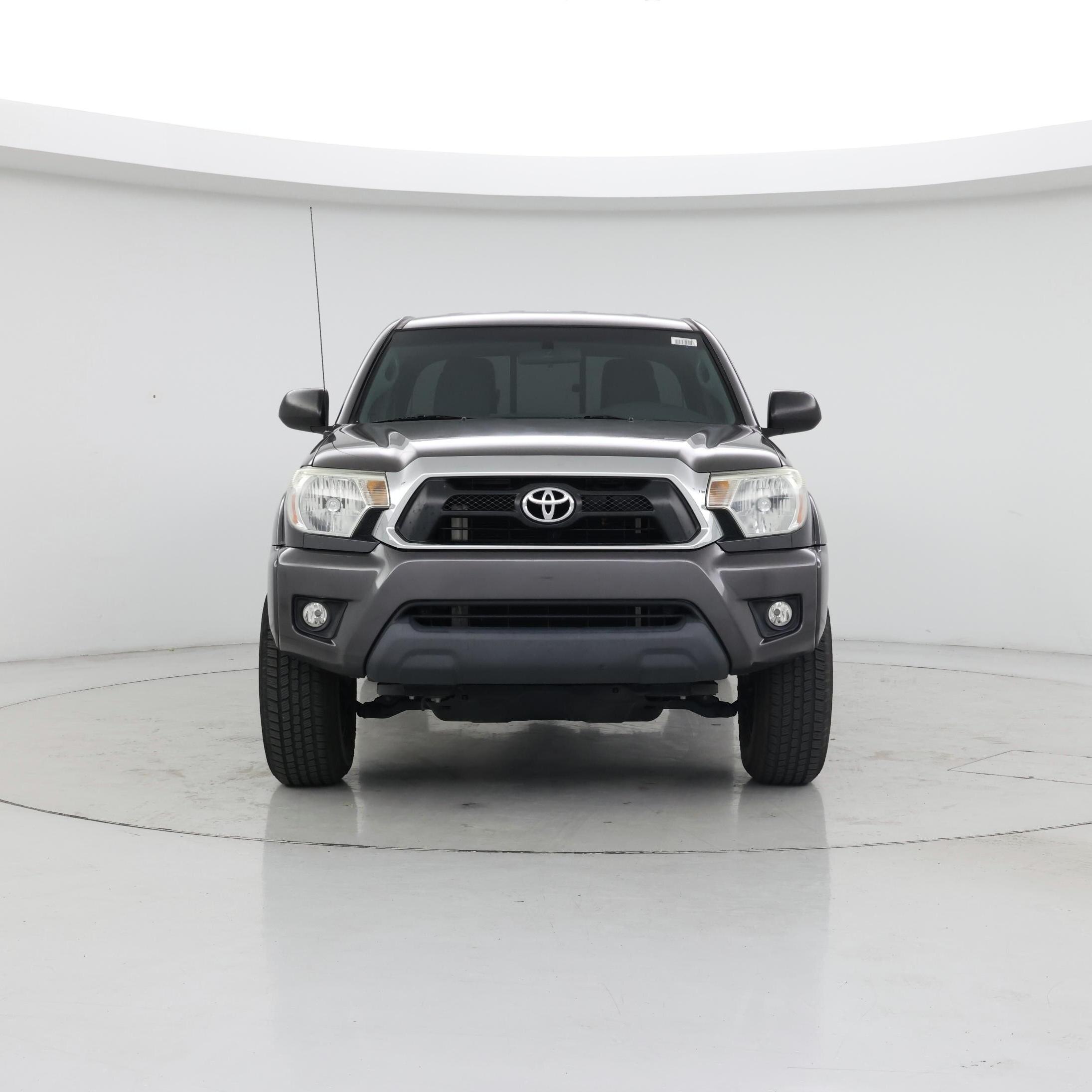 Thumbnail: 2015 Toyota Tacoma - 5
