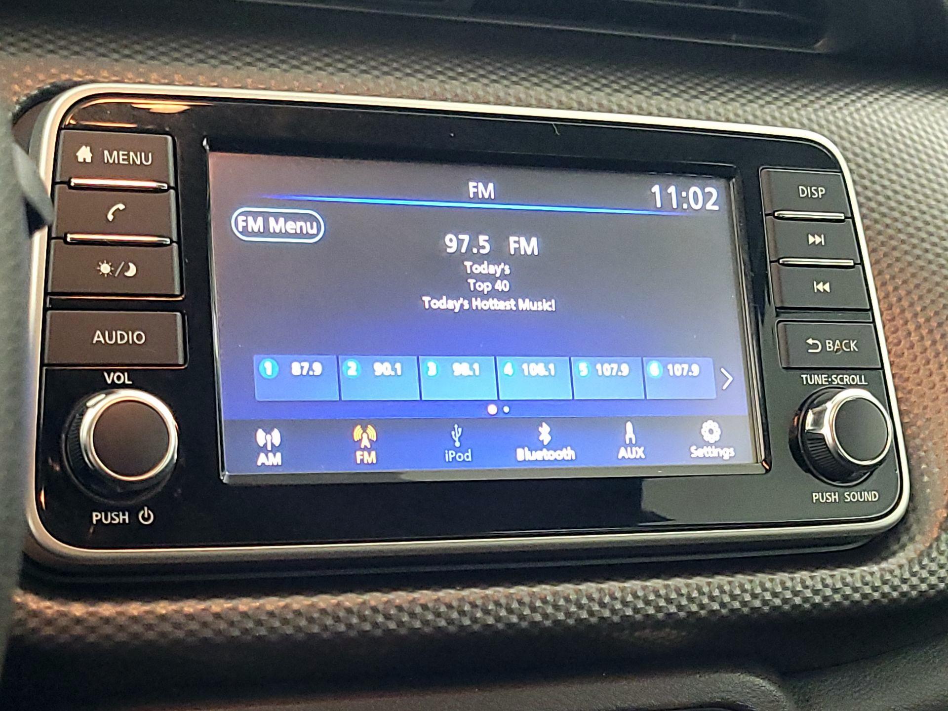 Thumbnail: 2020 Nissan Kicks - 15