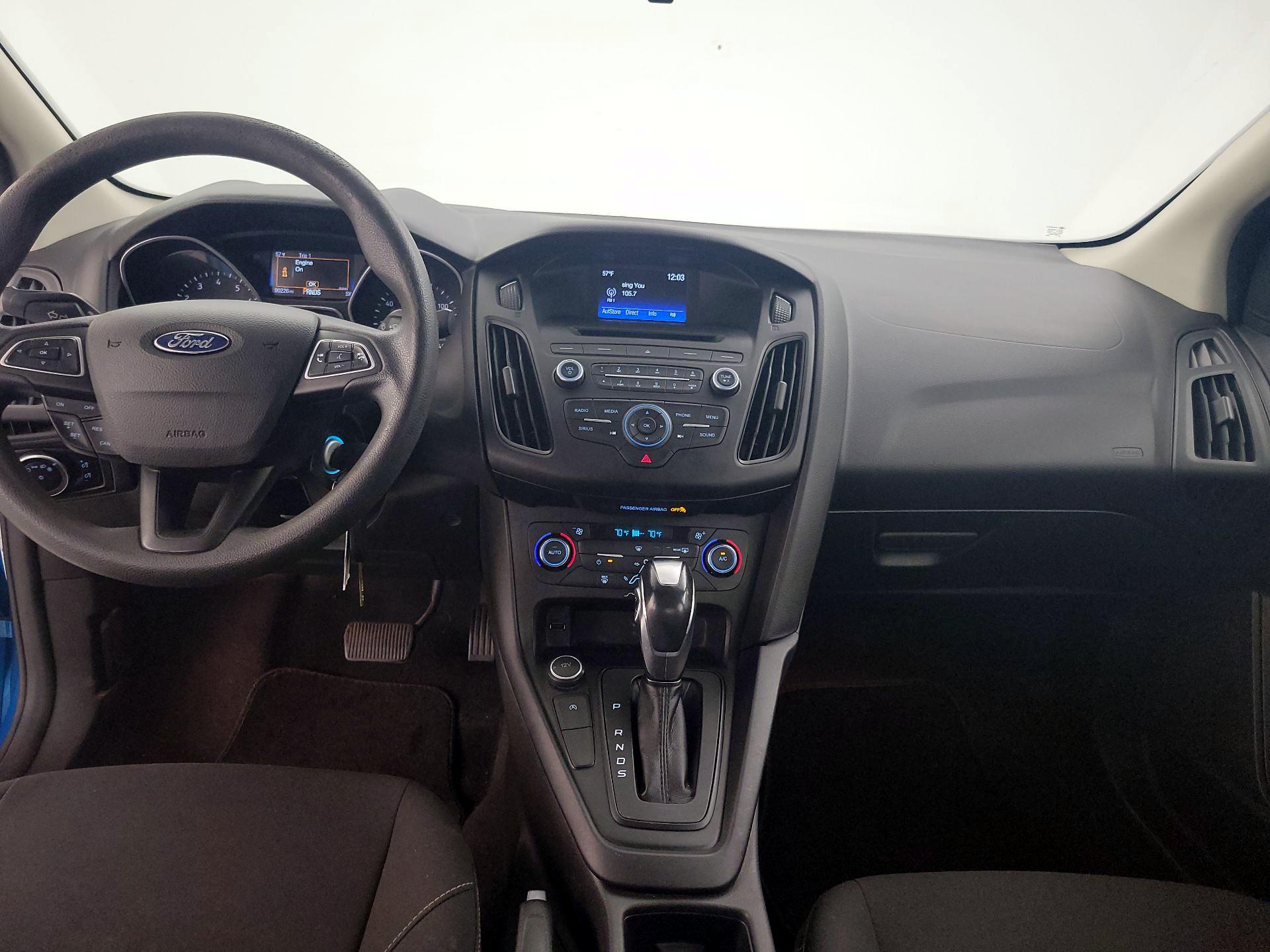 Thumbnail: 2016 Ford Focus - 9