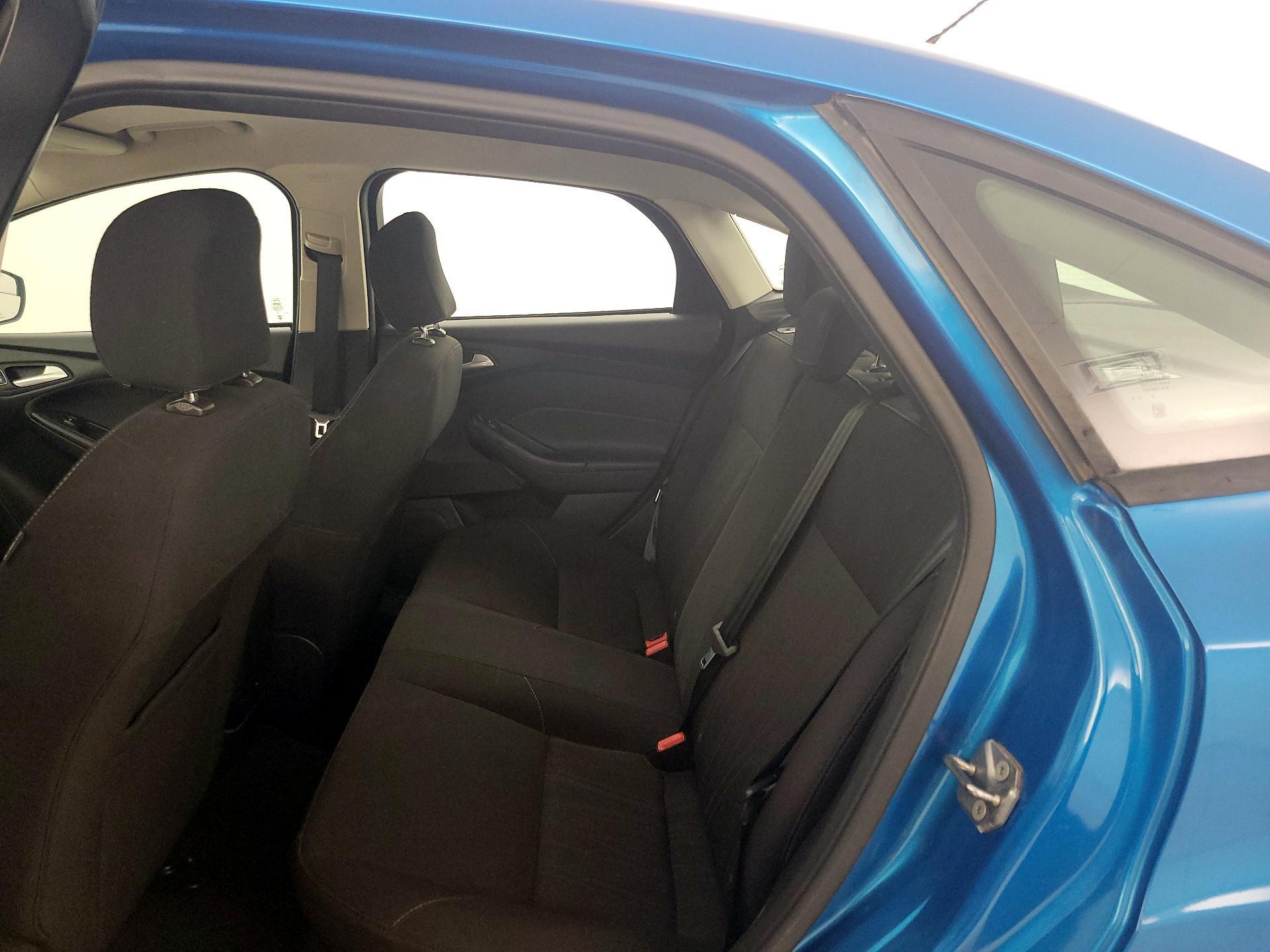 Thumbnail: 2016 Ford Focus - 19