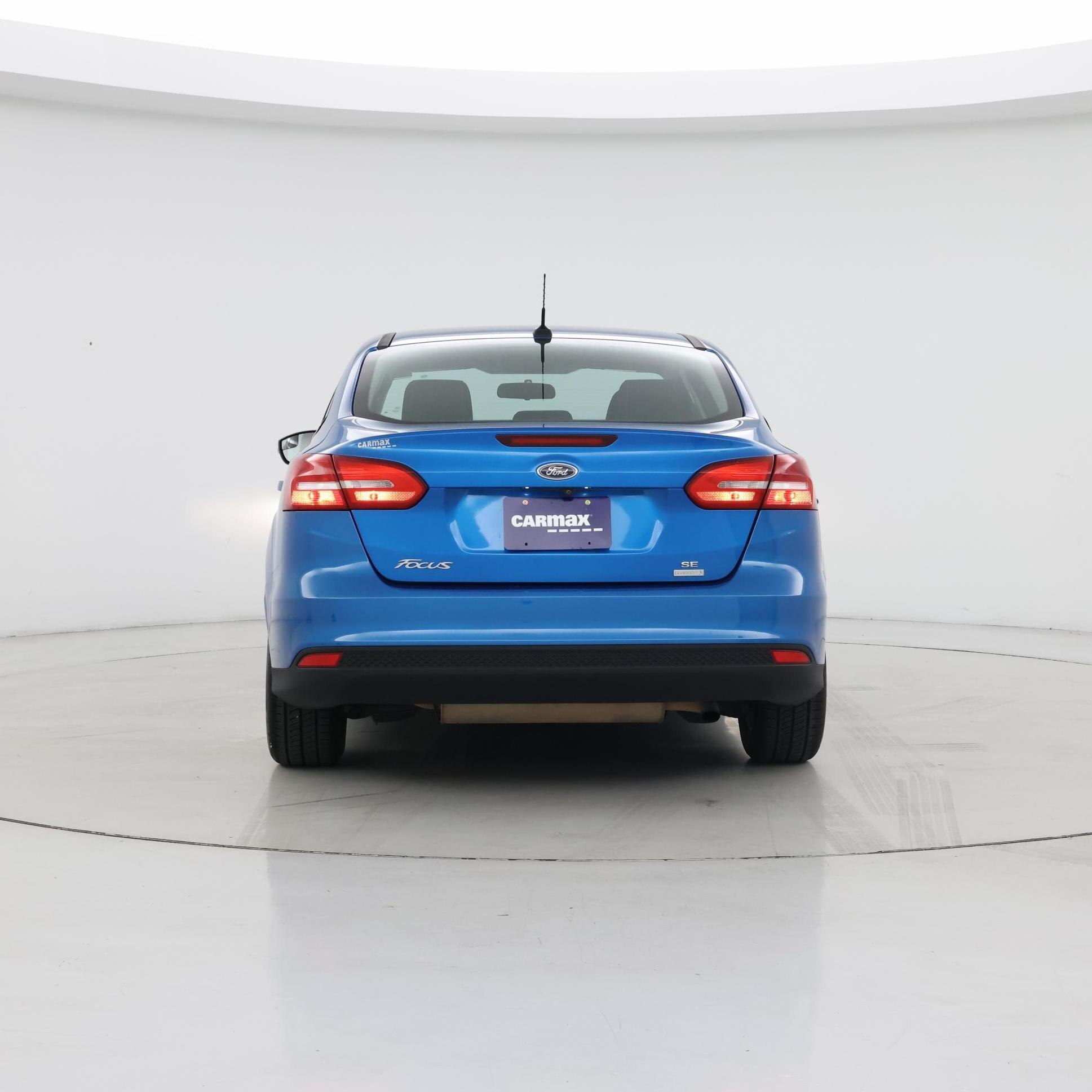 Thumbnail: 2016 Ford Focus - 6