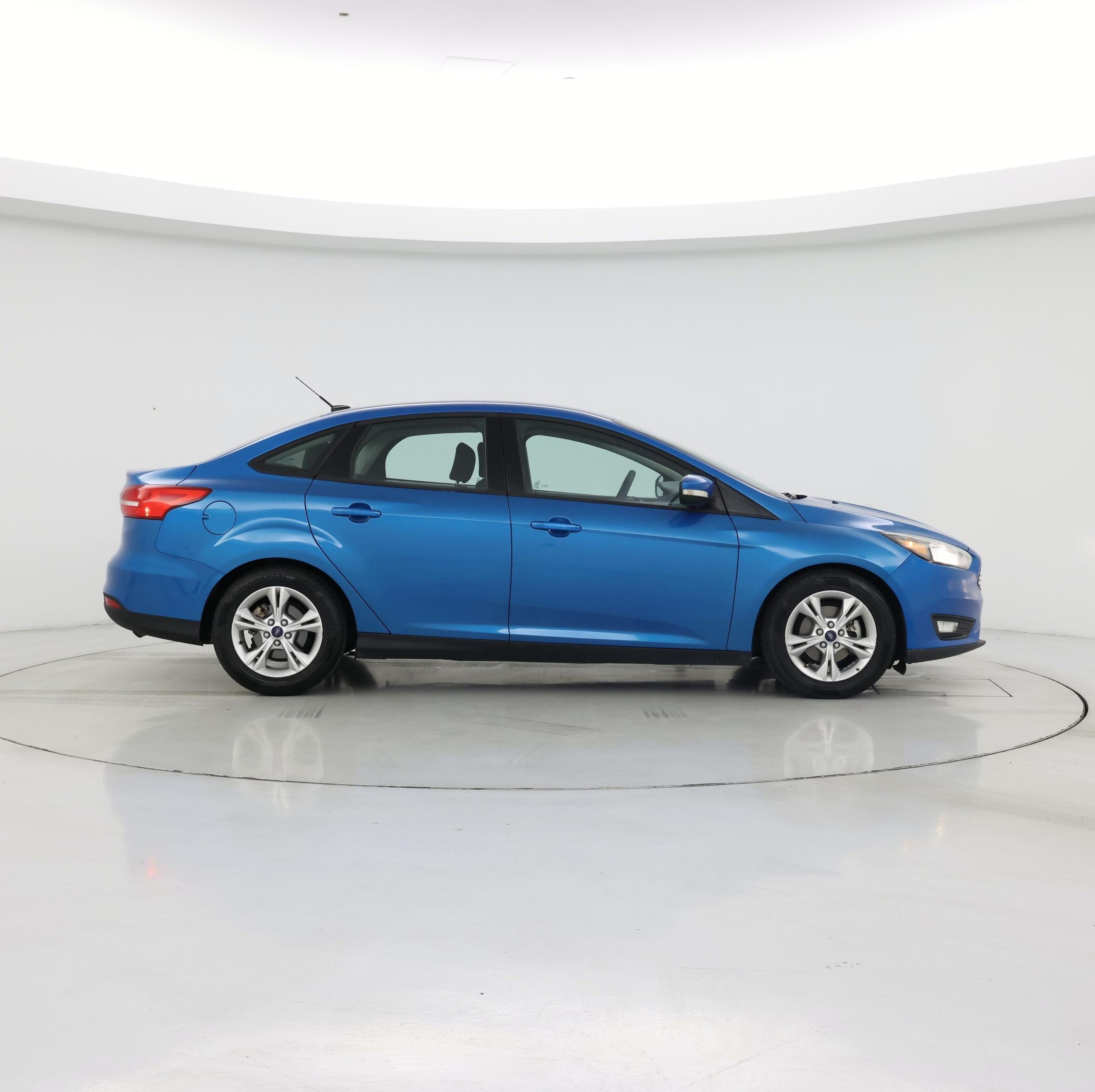 Thumbnail: 2016 Ford Focus - 7