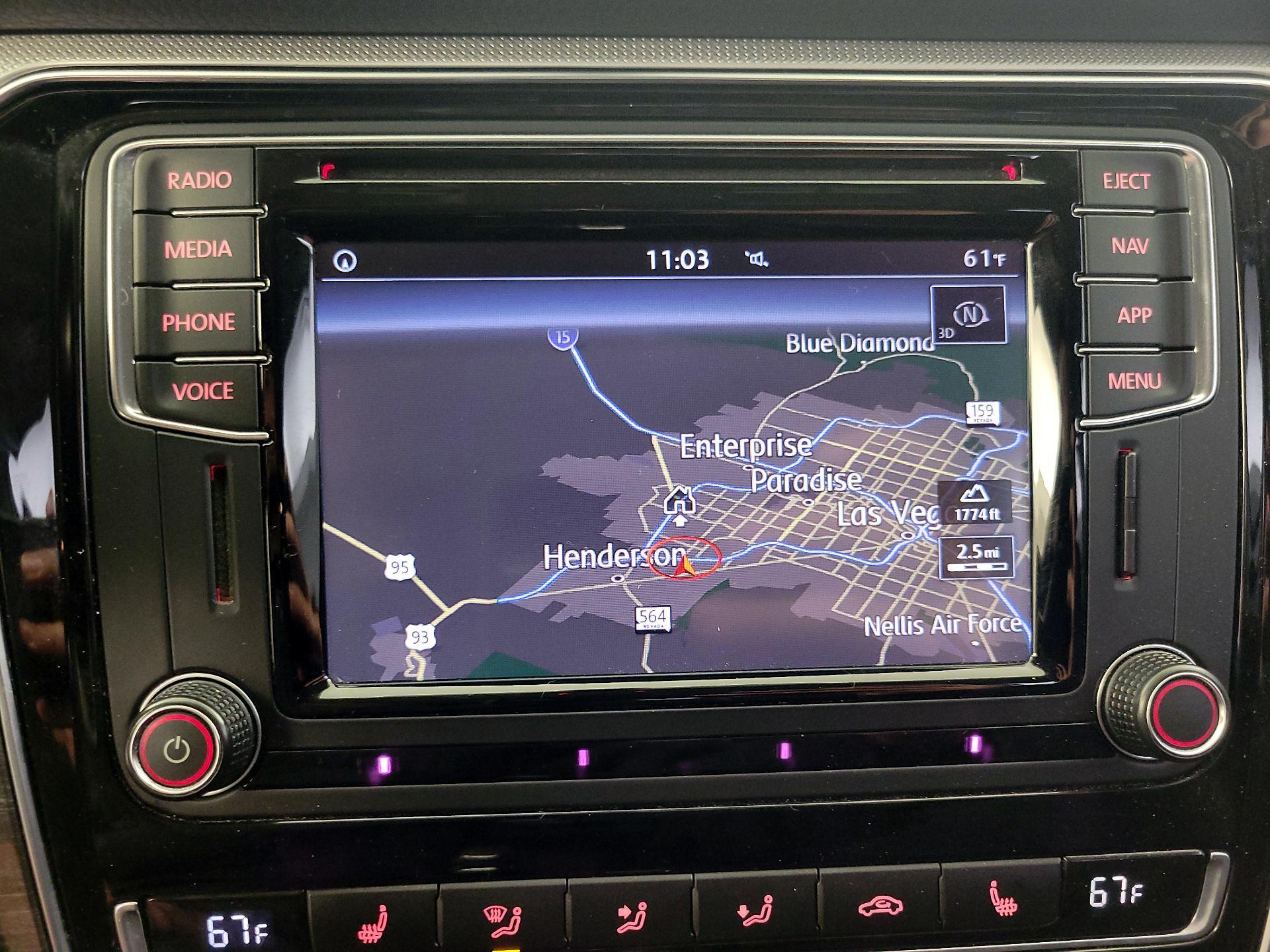 Thumbnail: 2018 Volkswagen Passat - 14