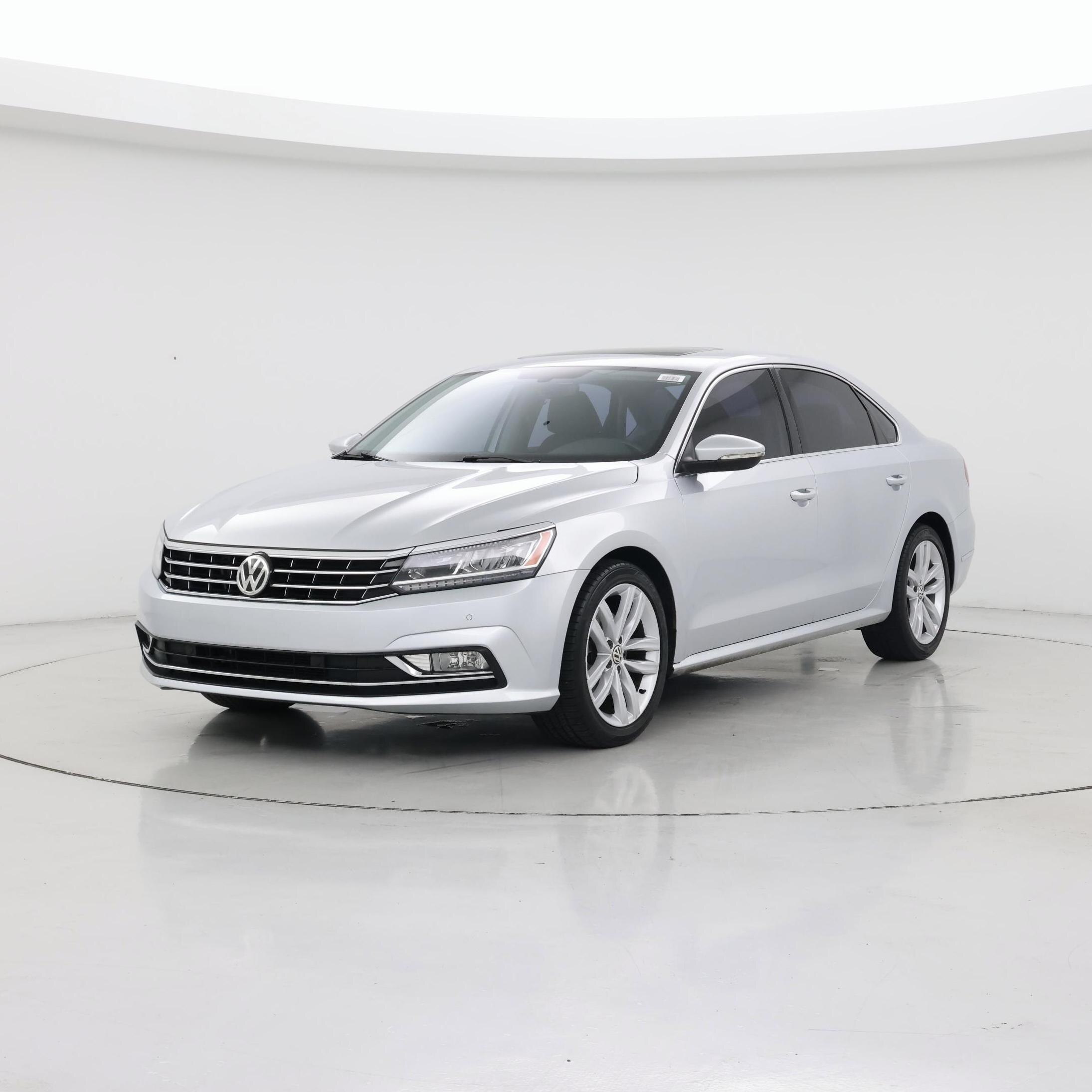 Thumbnail: 2018 Volkswagen Passat - 4