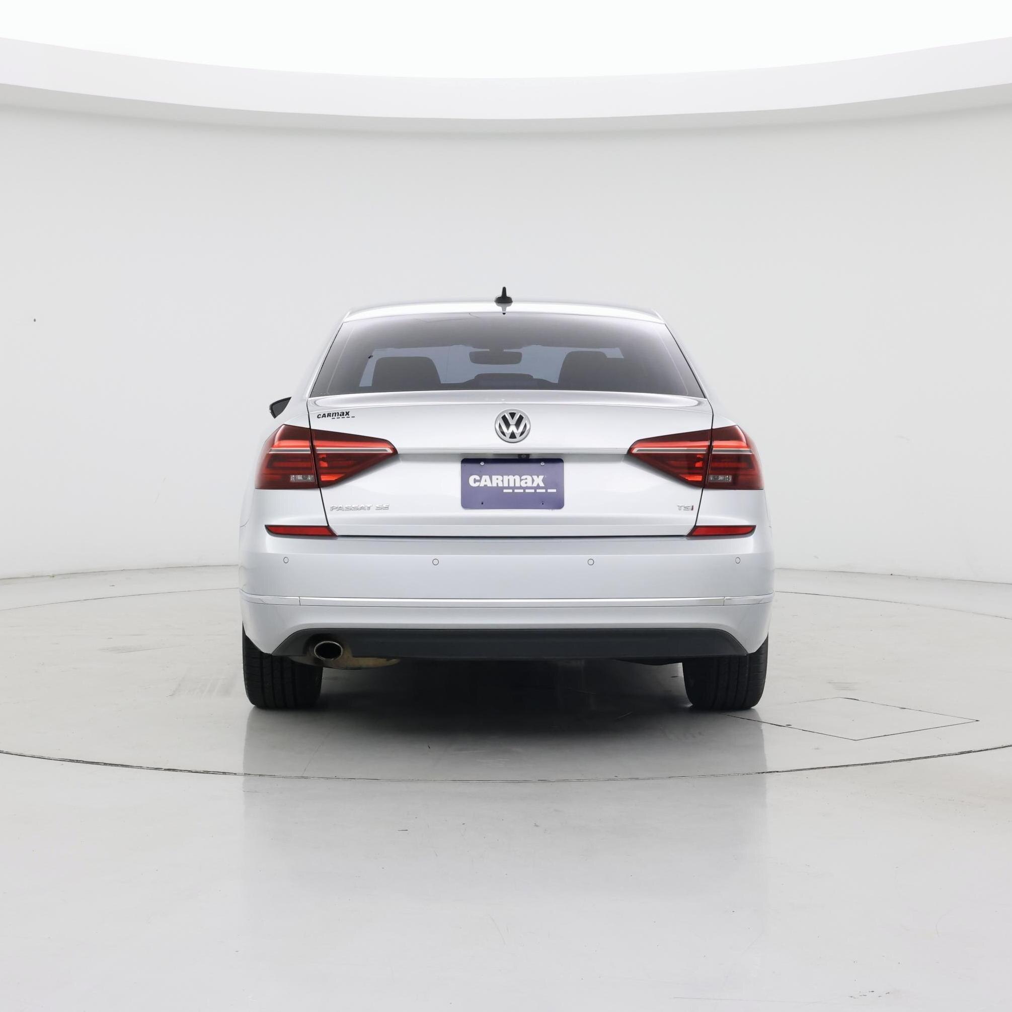 Thumbnail: 2018 Volkswagen Passat - 6