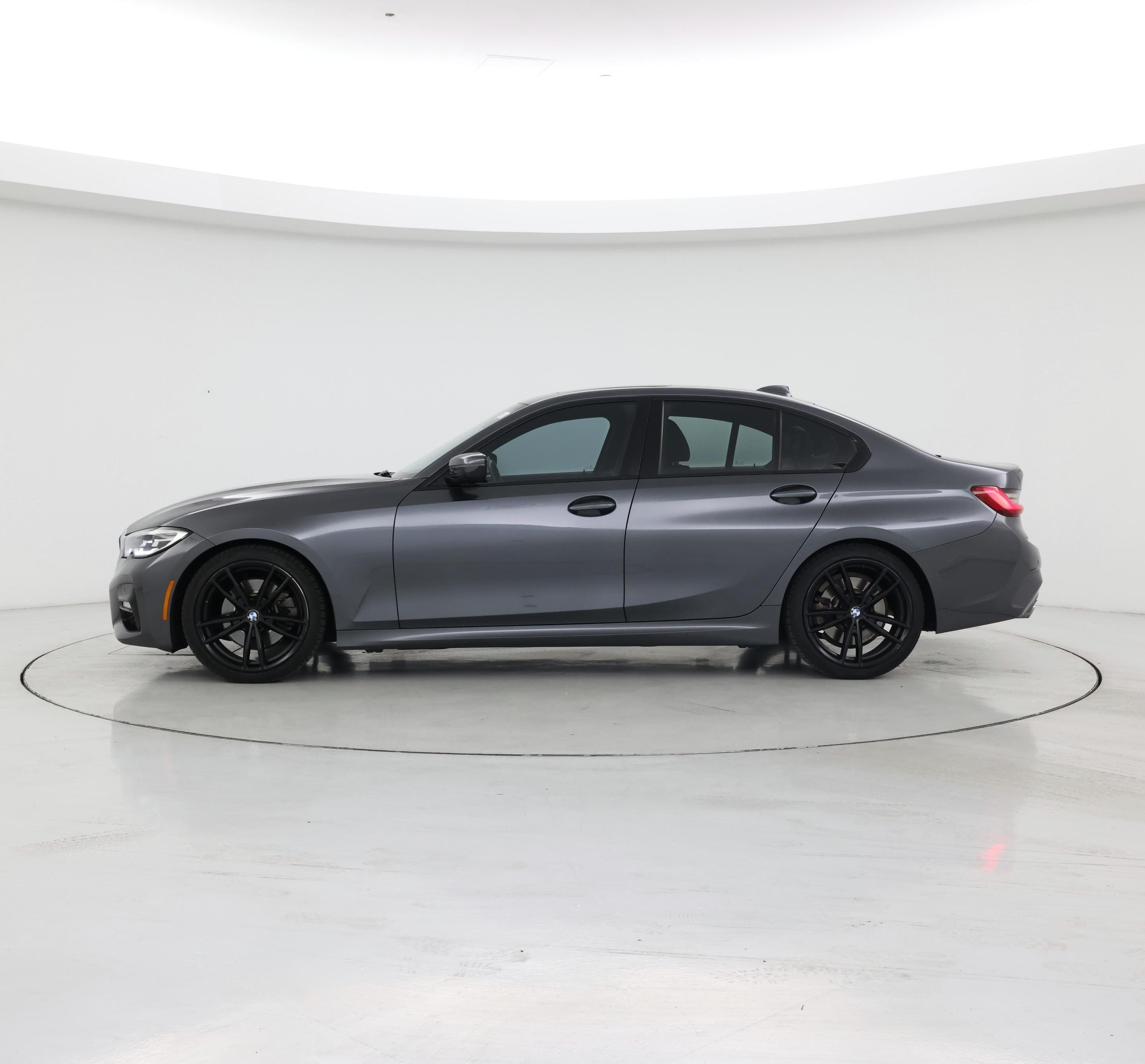 Thumbnail: 2019 BMW 3 Series - 3