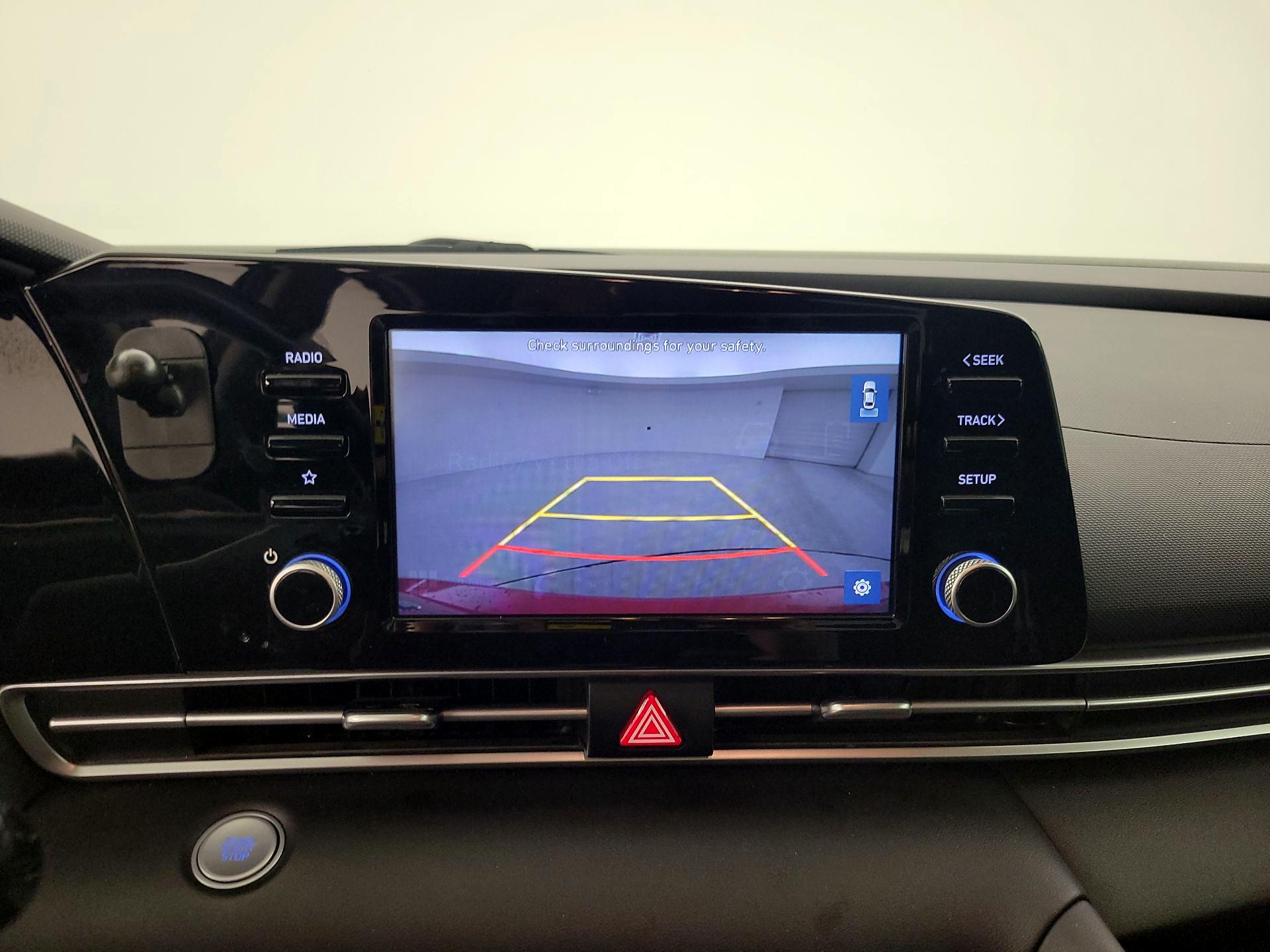 Thumbnail: 2021 Hyundai Elantra - 14