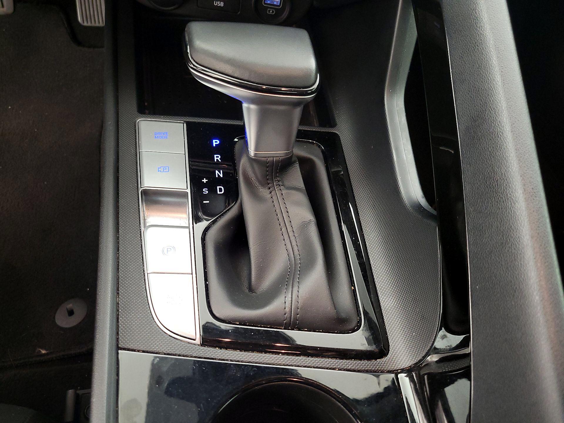 Thumbnail: 2021 Hyundai Elantra - 17