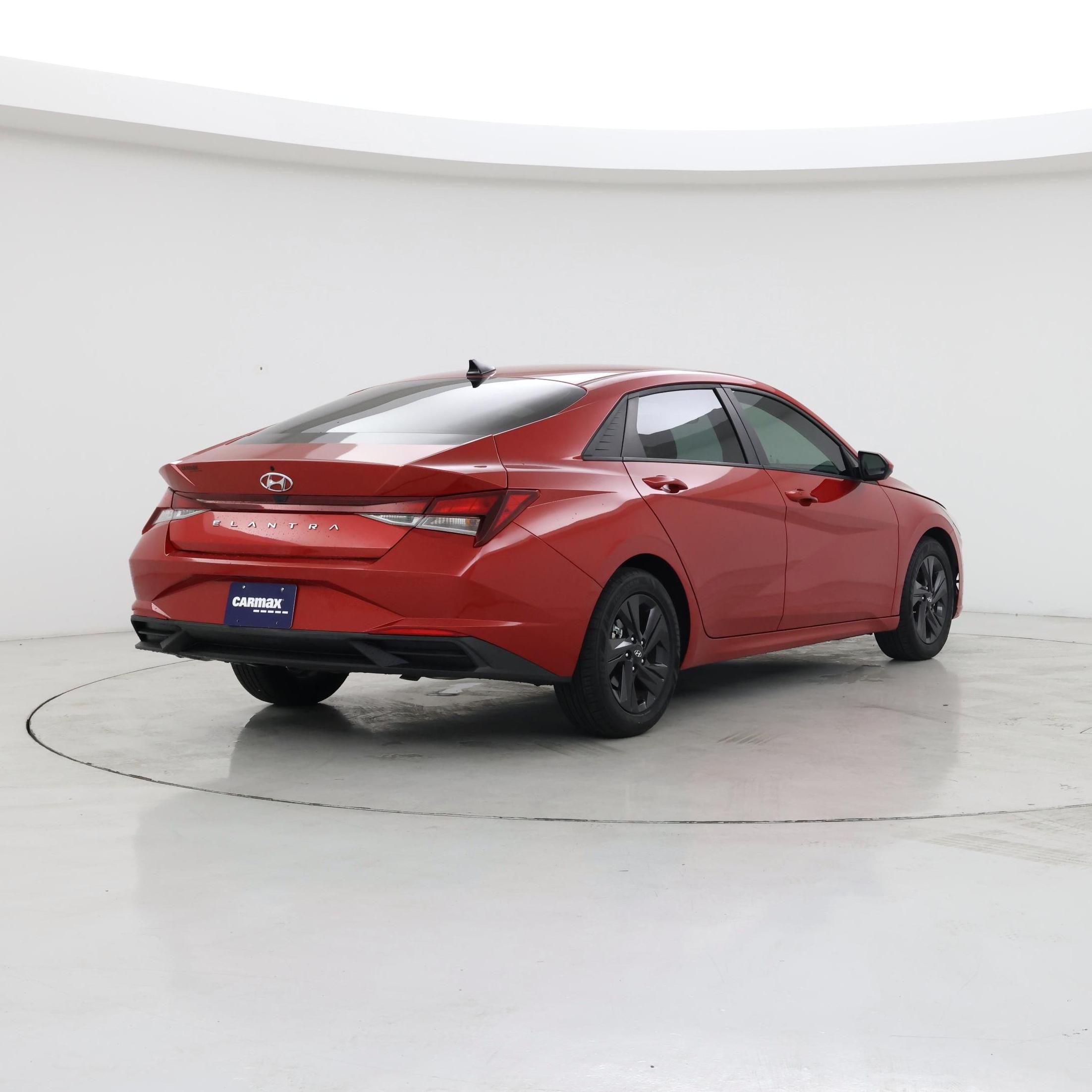 Thumbnail: 2021 Hyundai Elantra - 8