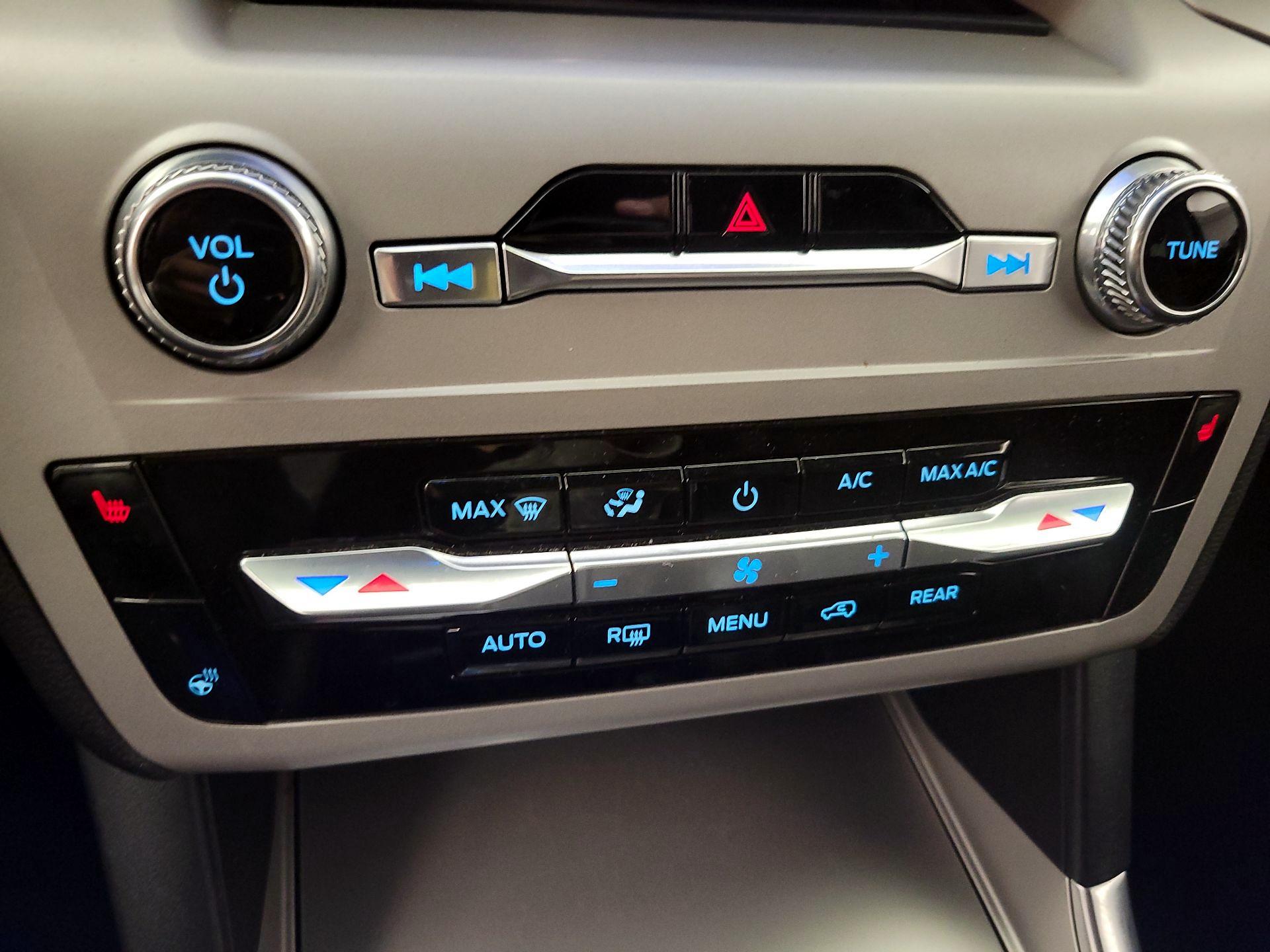 Thumbnail: 2023 Ford Explorer - 17