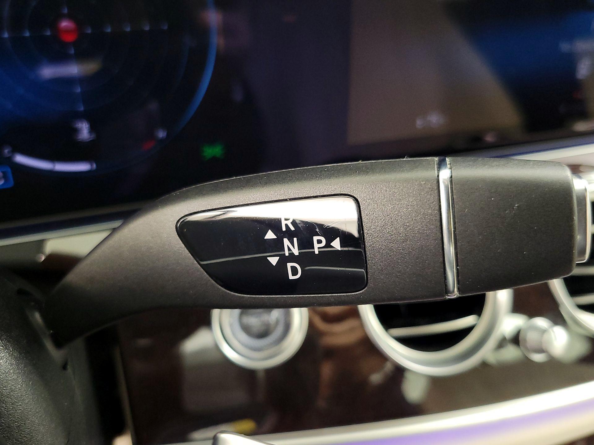 Thumbnail: 2022 Mercedes-Benz E-Class - 18