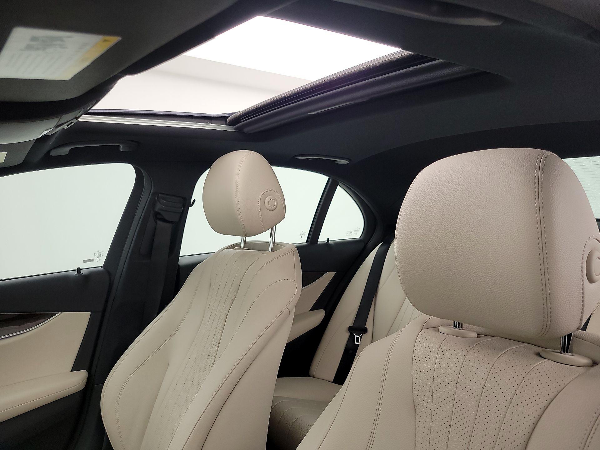 Thumbnail: 2022 Mercedes-Benz E-Class - 20